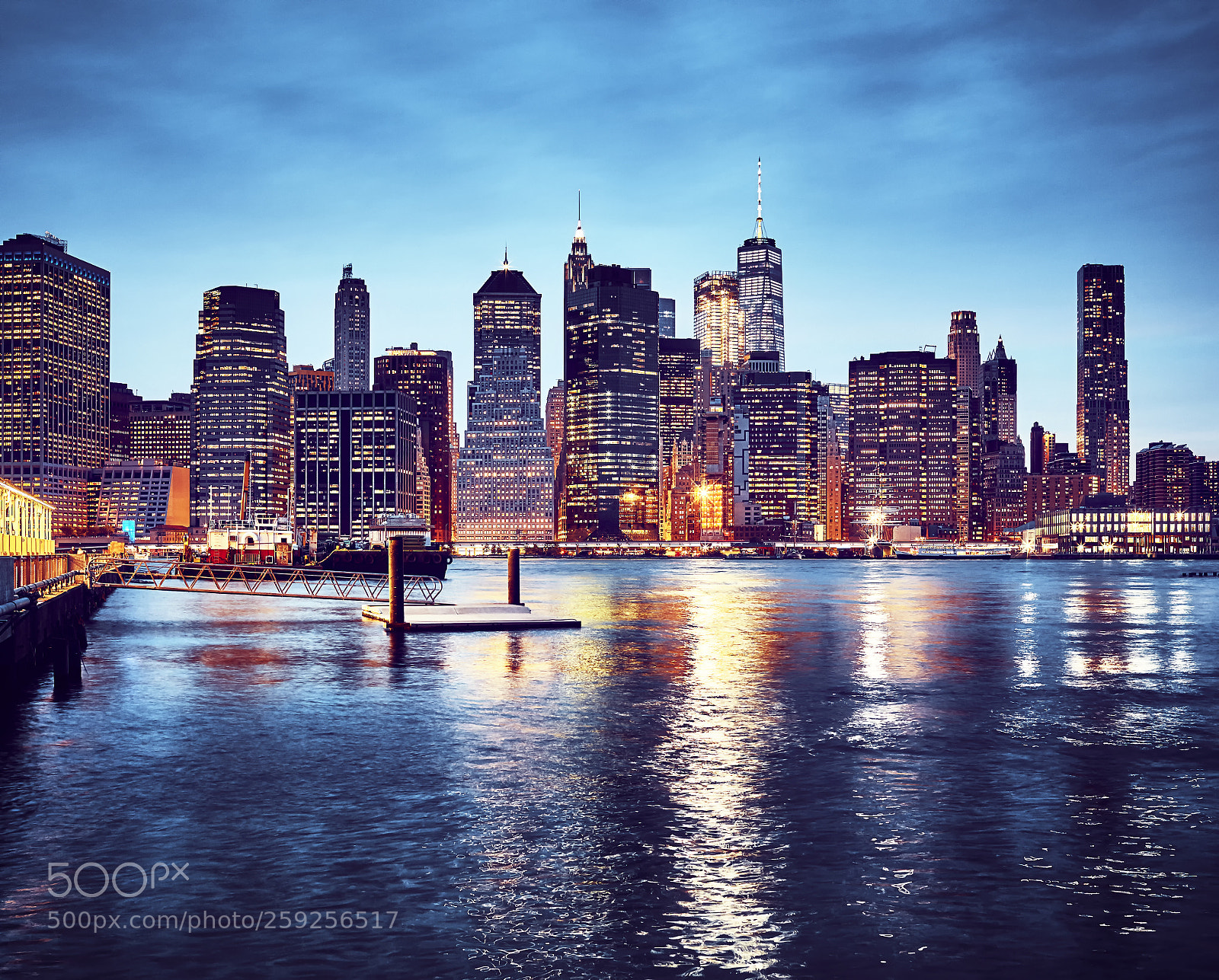 Canon EOS 5D Mark II sample photo. Manhattan at dusk. photography