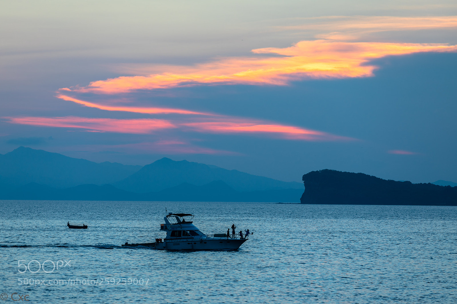 Canon EOS 5D Mark IV sample photo. Sunset photography
