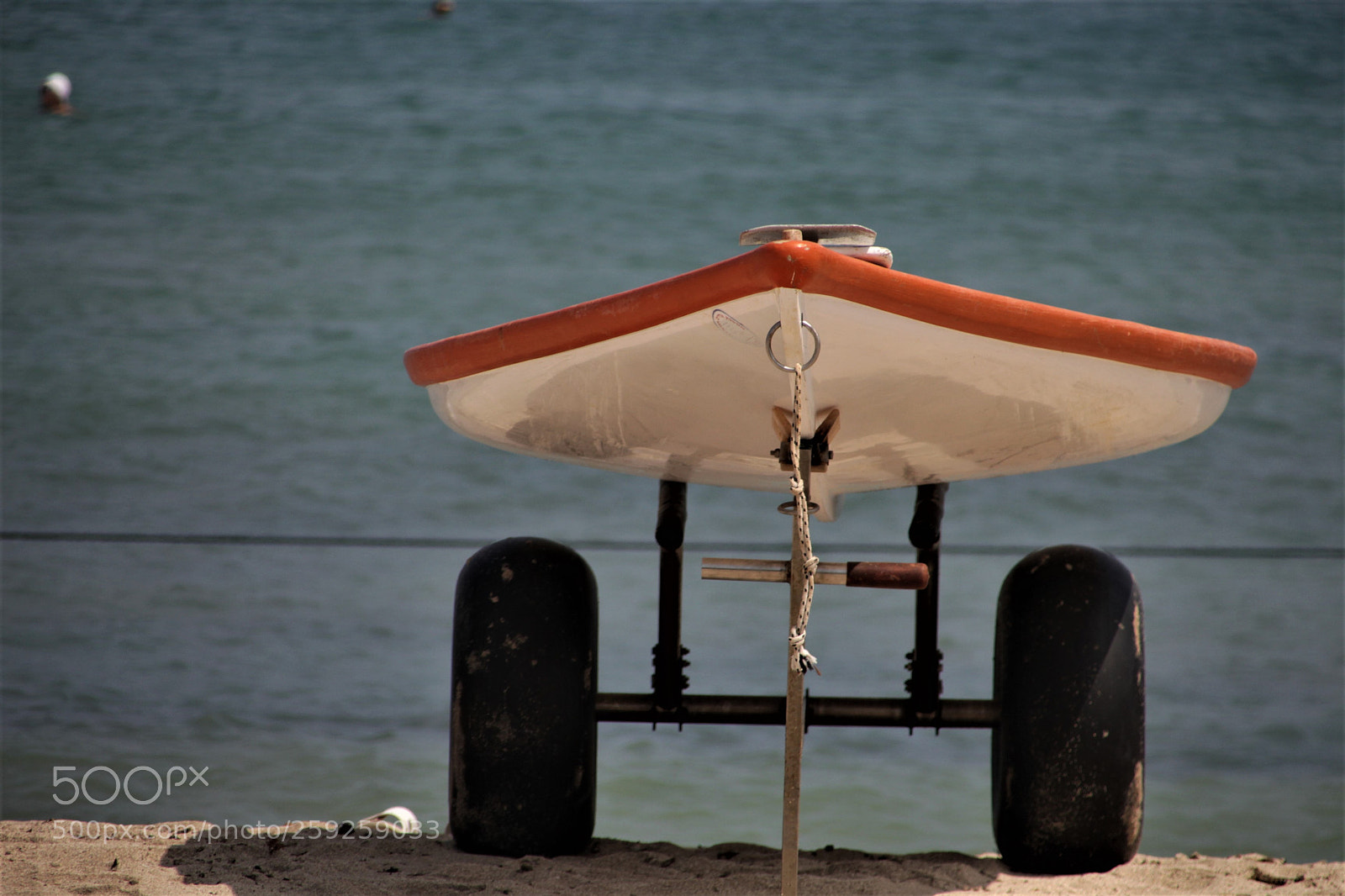 Canon EOS 700D (EOS Rebel T5i / EOS Kiss X7i) sample photo. A boat with a photography