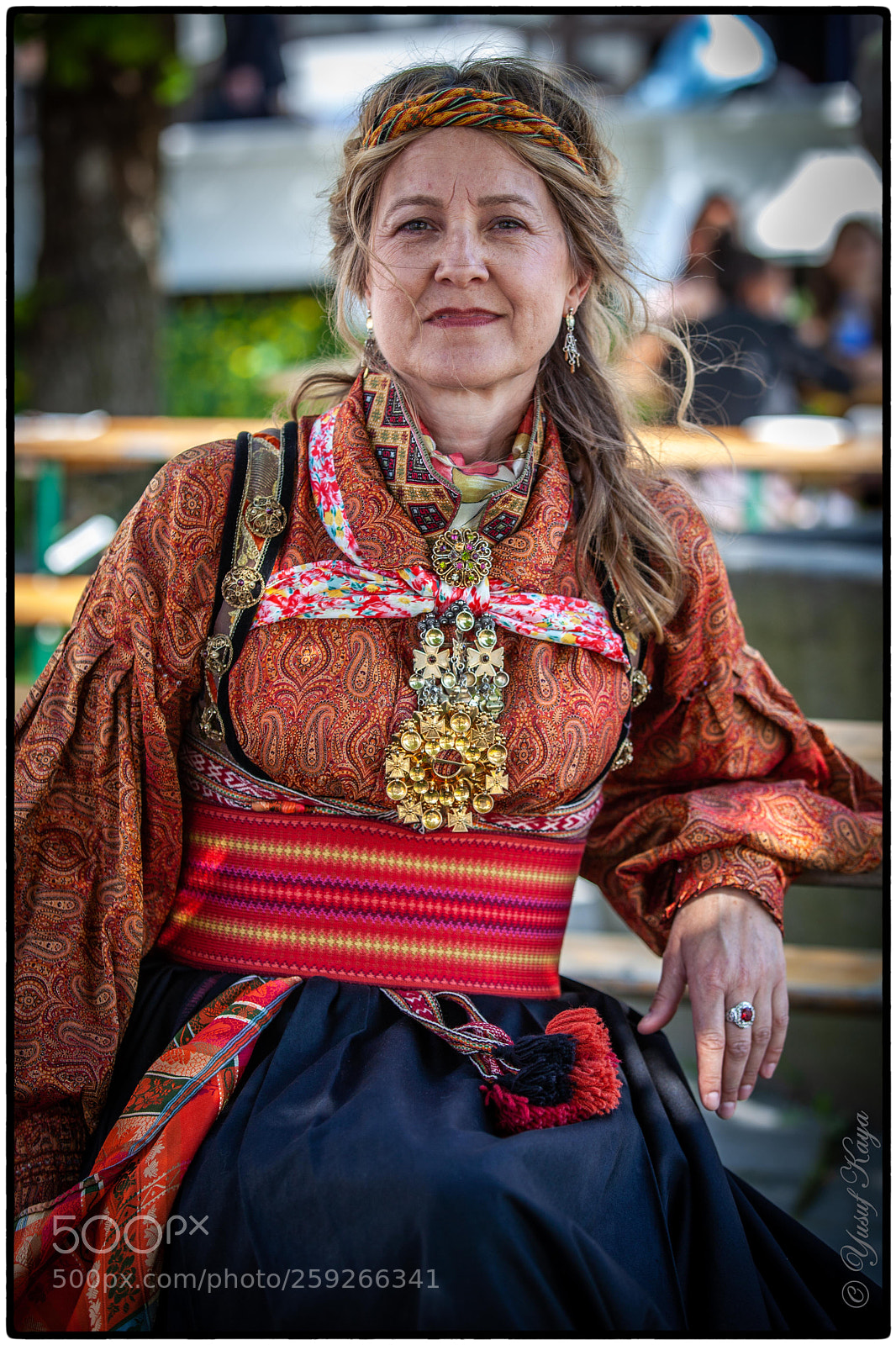Canon EOS 5D Mark II sample photo. Norwegian domestic clothing photography
