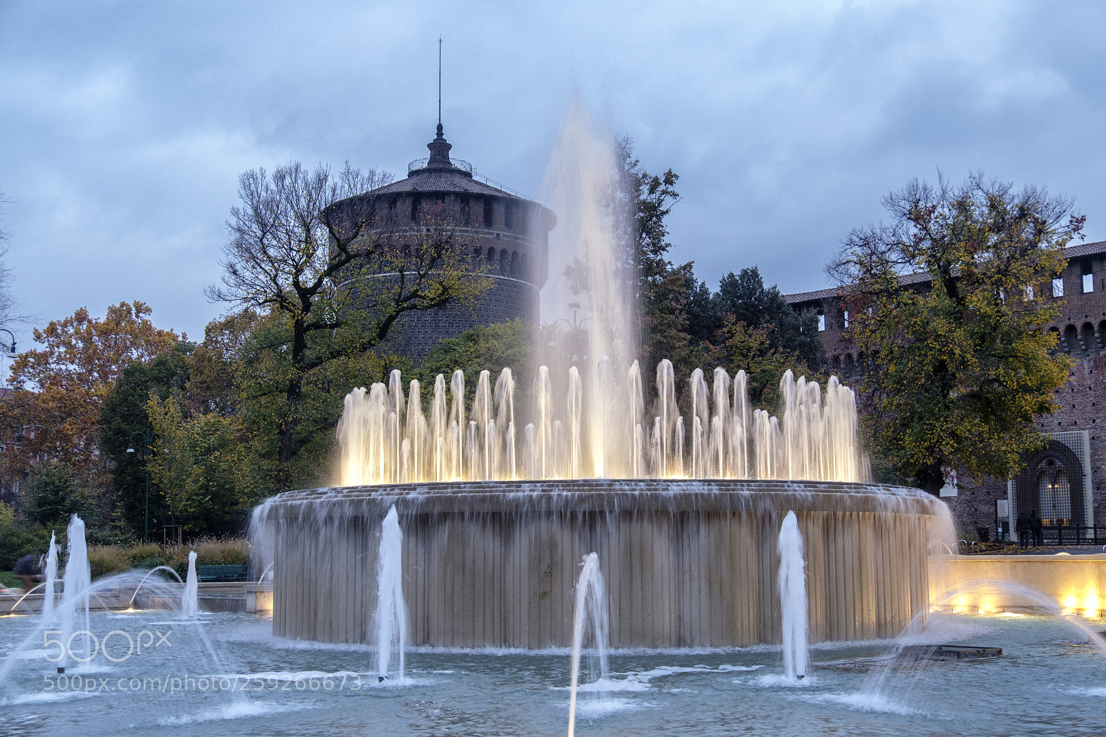 Fujifilm X-T2 sample photo. Castello sforzesco and fountain photography