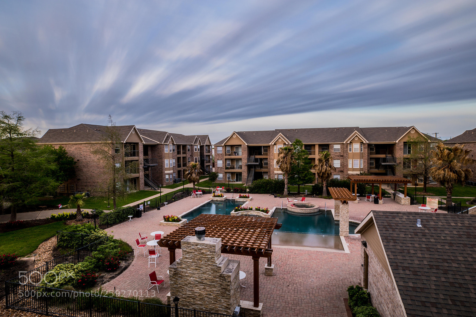 Canon EOS 5D Mark IV sample photo. Flow photography