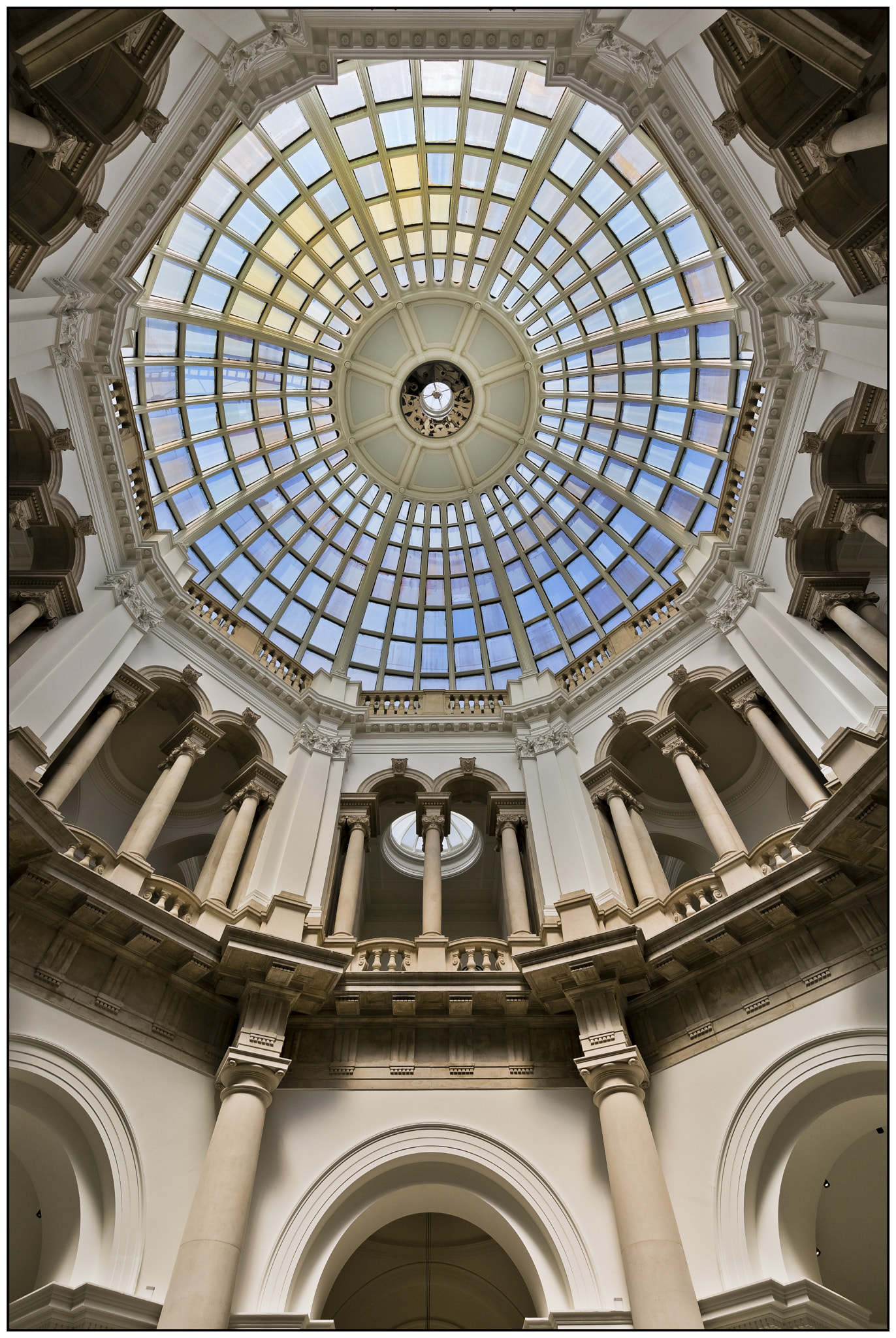Canon EOS M6 sample photo. Looking up inside tate britian, london. photography
