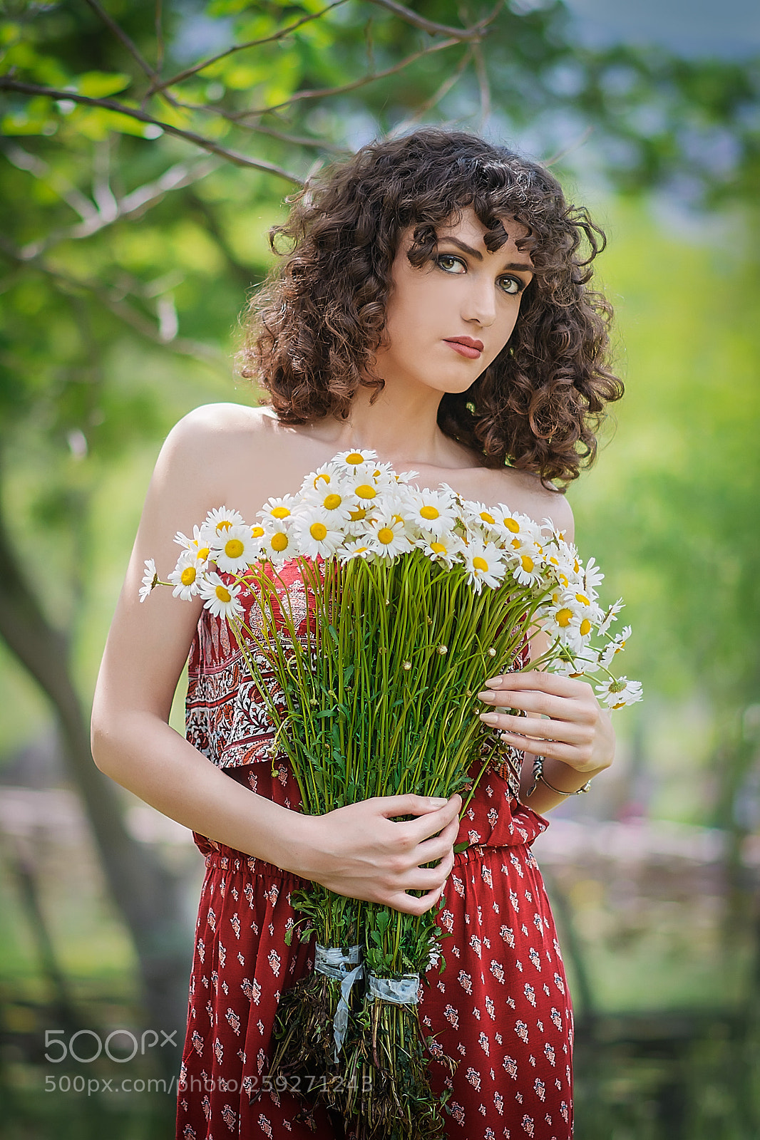 Nikon D7100 sample photo. Lady with flowers photography