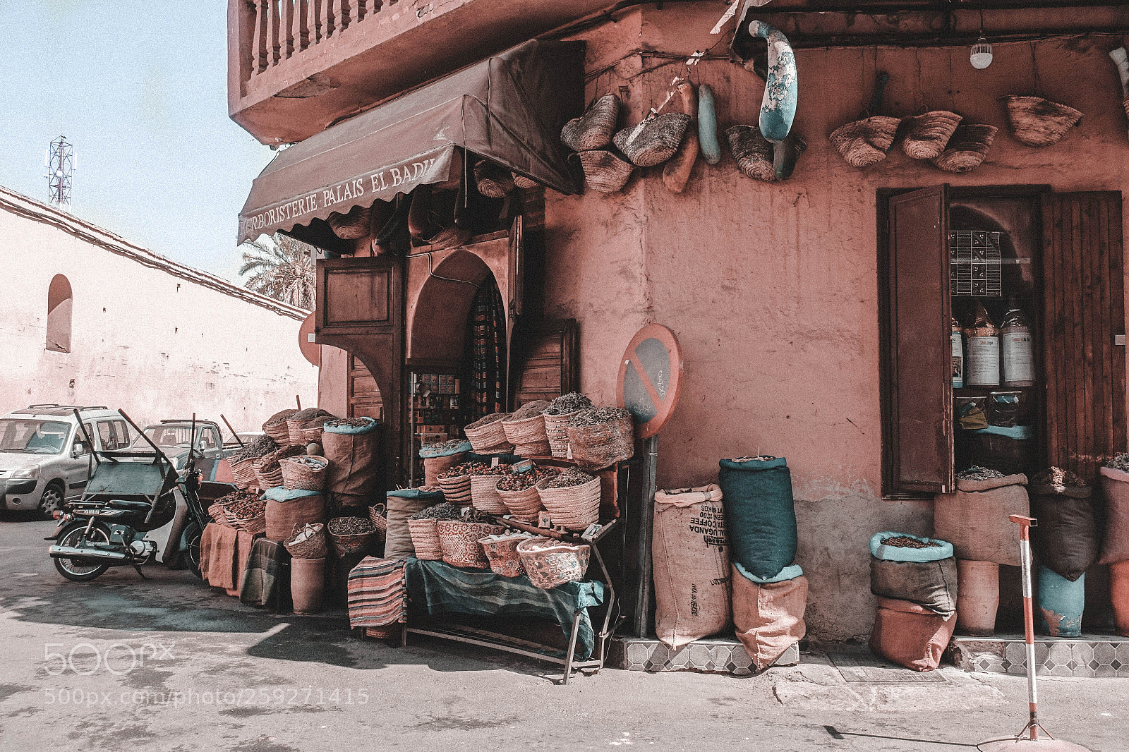Sony Cyber-shot DSC-RX100 III sample photo. Les couleurs du maroc photography