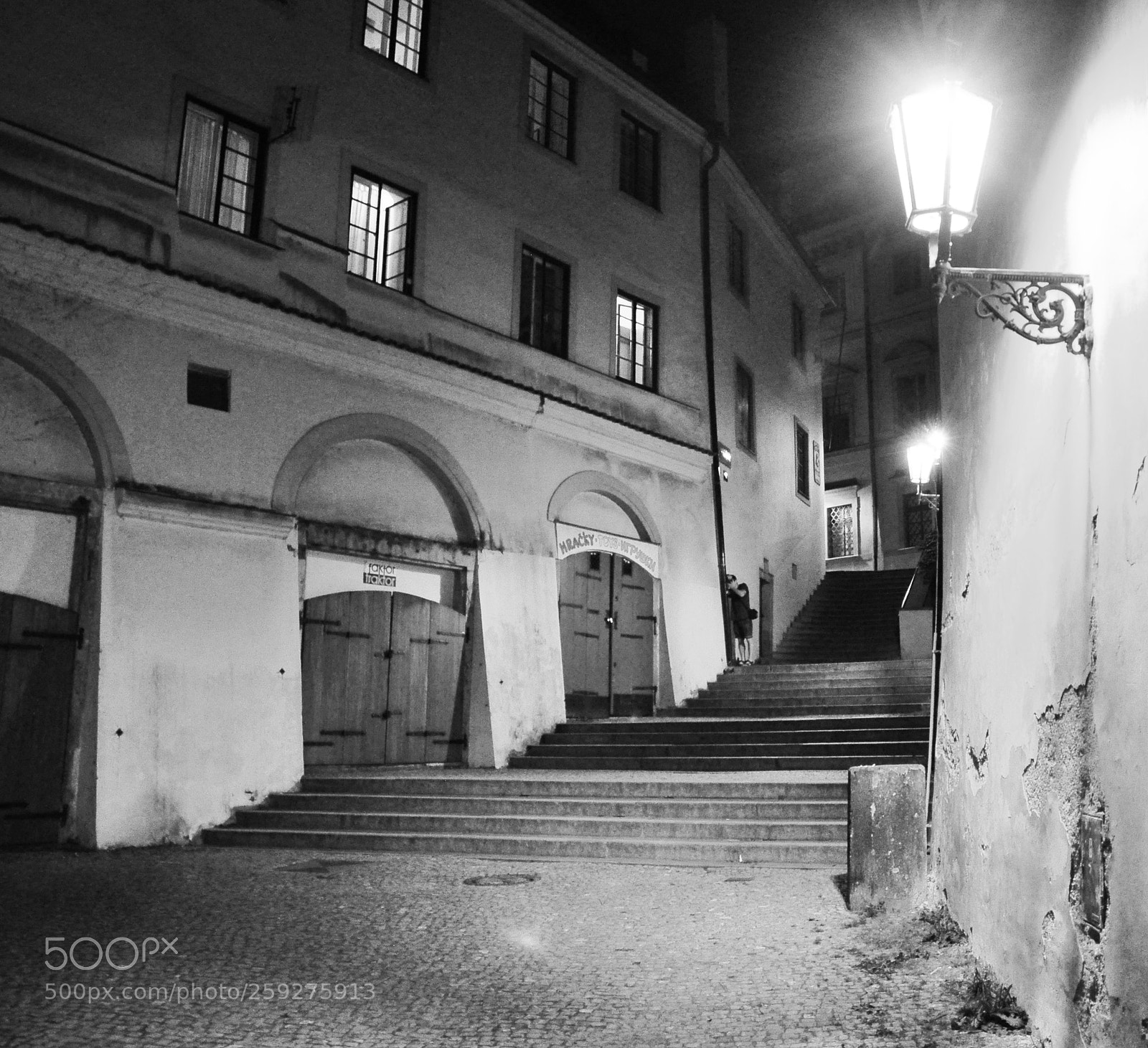 Nikon D90 sample photo. Night, street, lamp.. prague photography