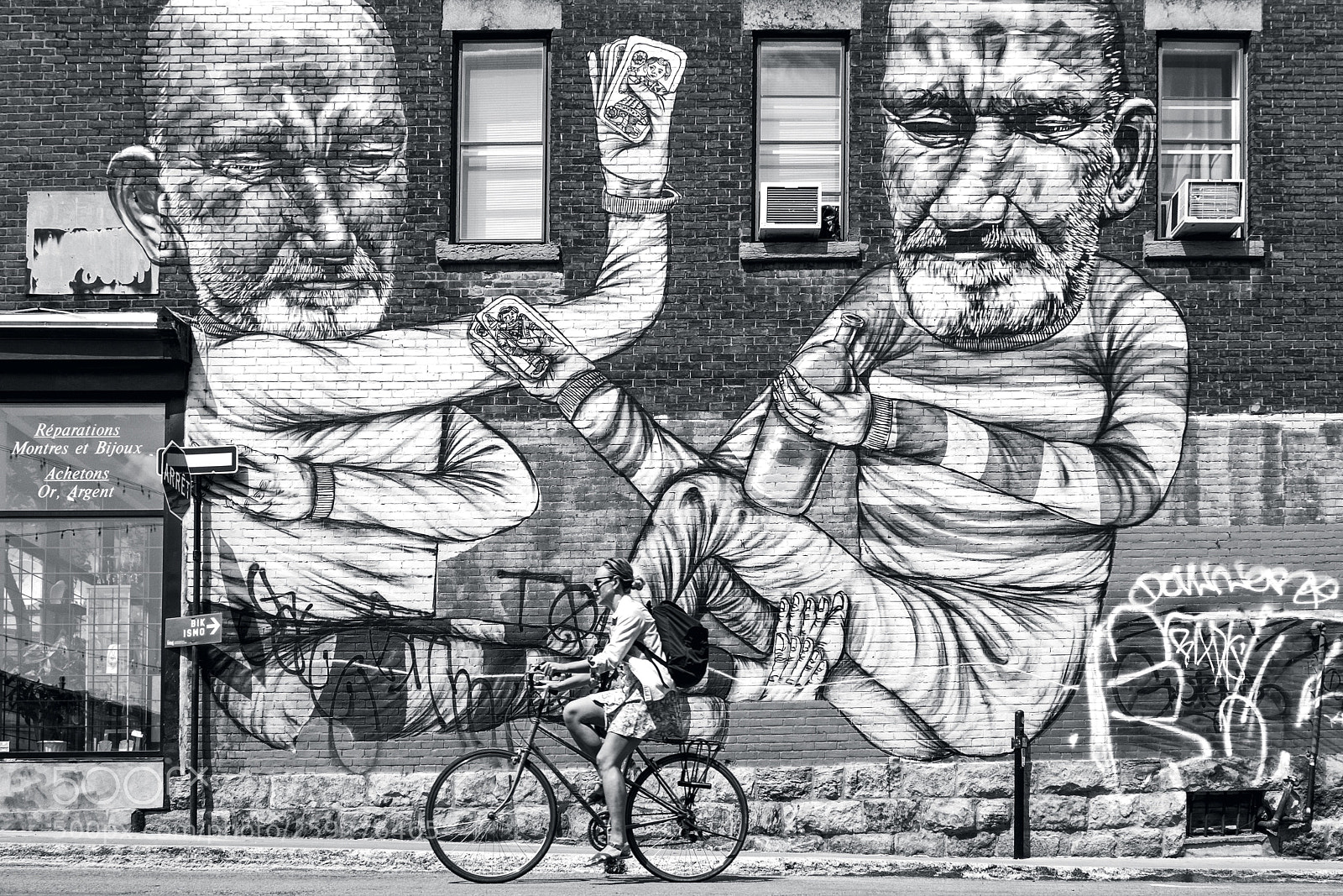 Fujifilm X-M1 sample photo. Montreal in a urban photography