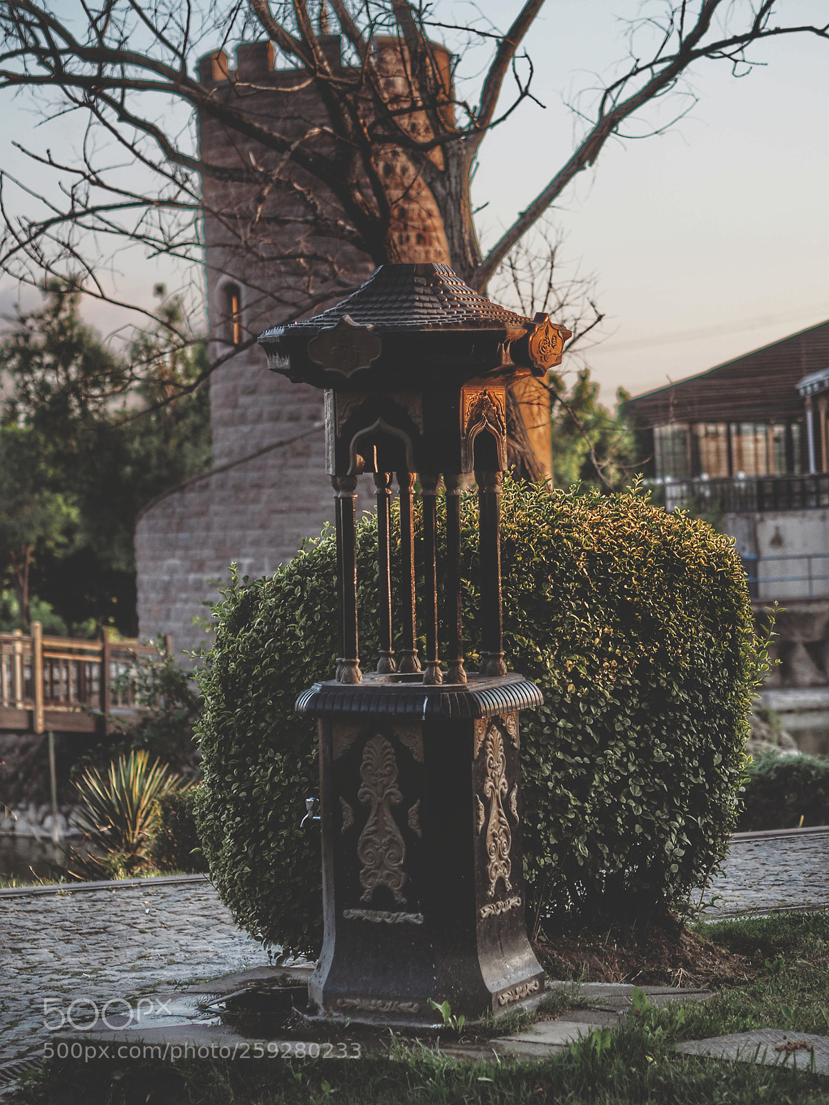 Olympus OM-D E-M10 II sample photo. Fountain photography