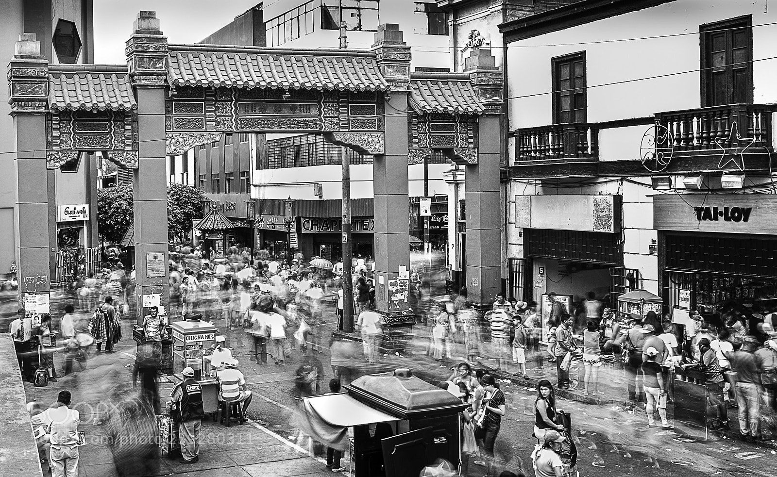 Fujifilm FinePix X100 sample photo. Secretos de lima 1 photography