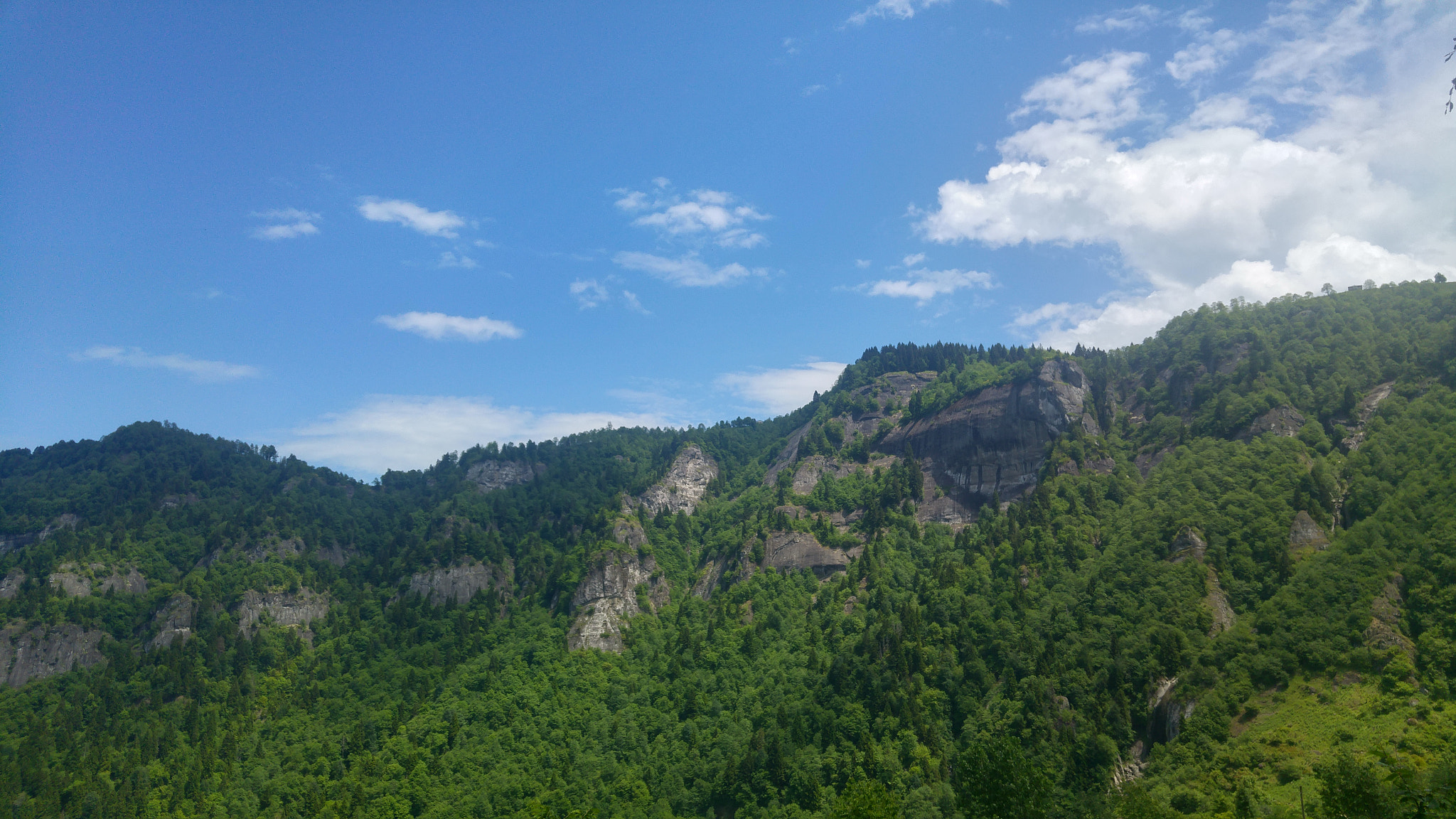LG H815TR sample photo. A mountain across the cliff photography