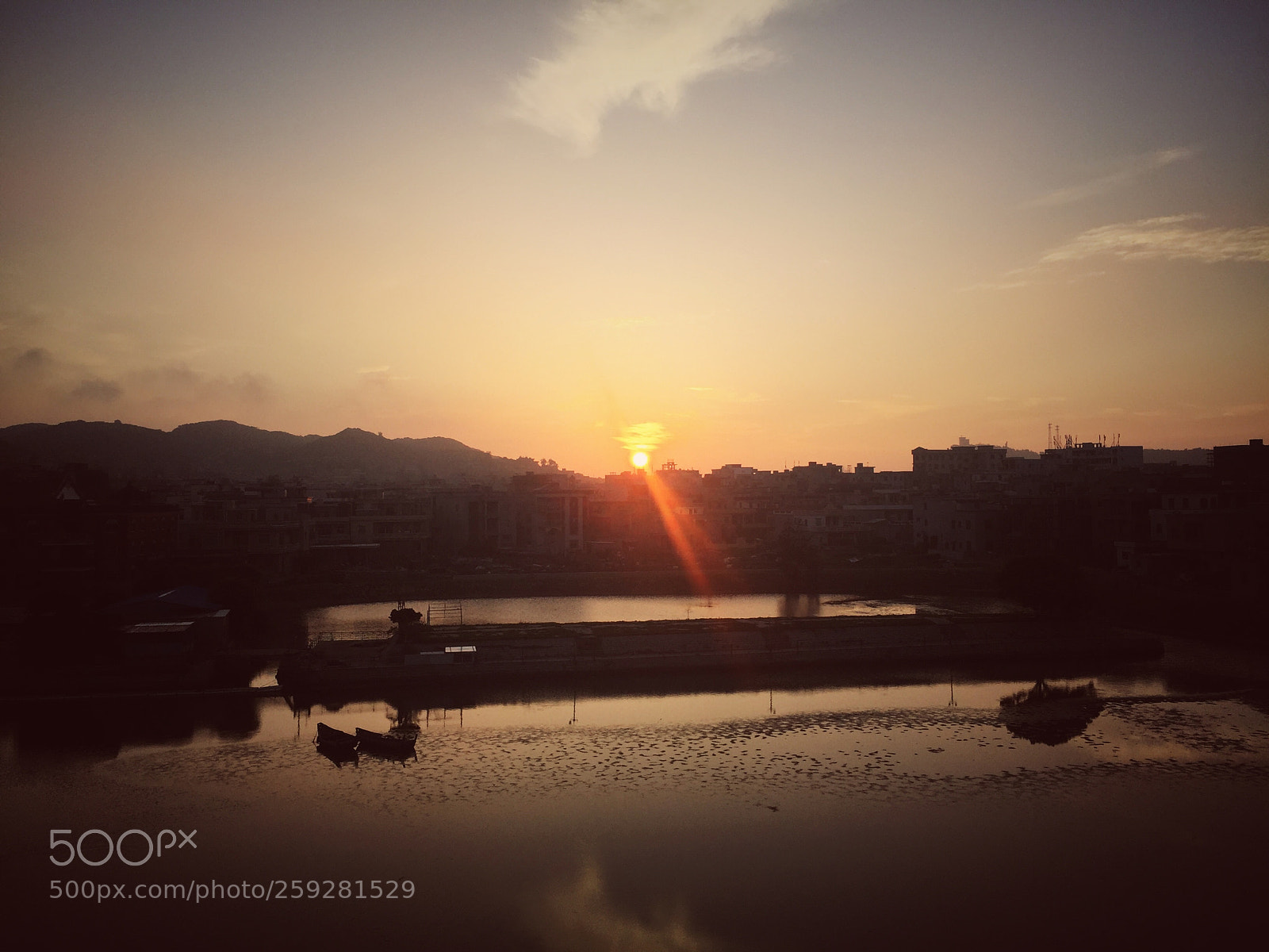 Apple iPhone 6 Plus sample photo. 晨辉 photography