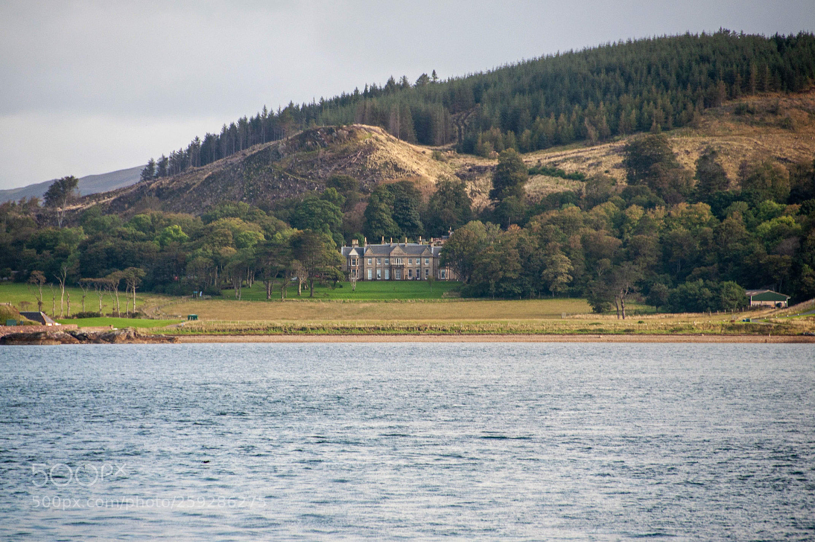 Nikon D90 sample photo. Raasay house photography