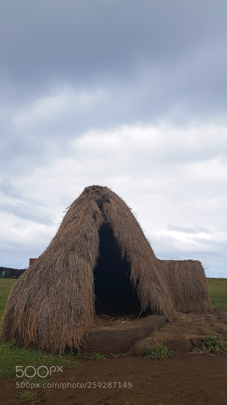 Samsung Galaxy S8+ sample photo. Ancient hut photography