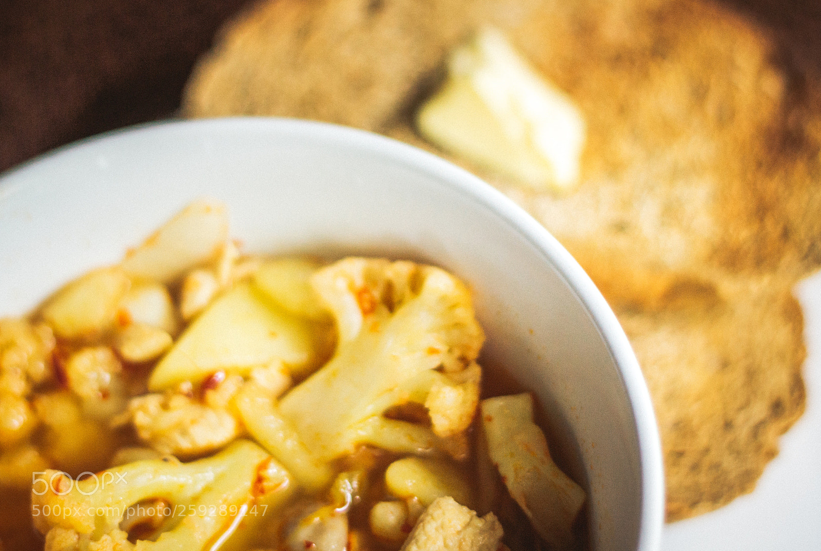 Canon EOS 600D (Rebel EOS T3i / EOS Kiss X5) sample photo. Spicy chicken and vegetable photography