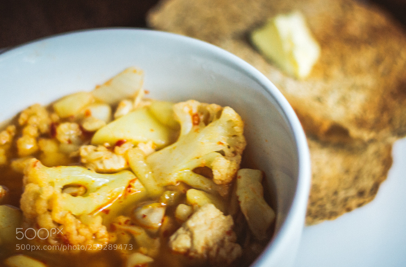 Canon EOS 600D (Rebel EOS T3i / EOS Kiss X5) sample photo. Spicy chicken and vegetable photography