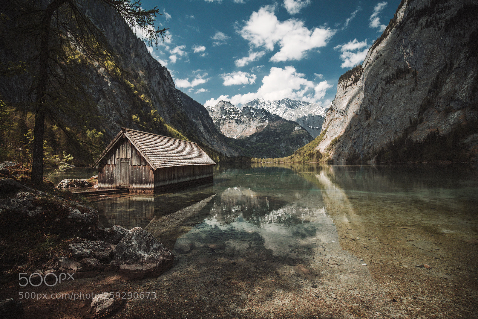 Canon EOS-1D X Mark II sample photo. The cabin on the photography