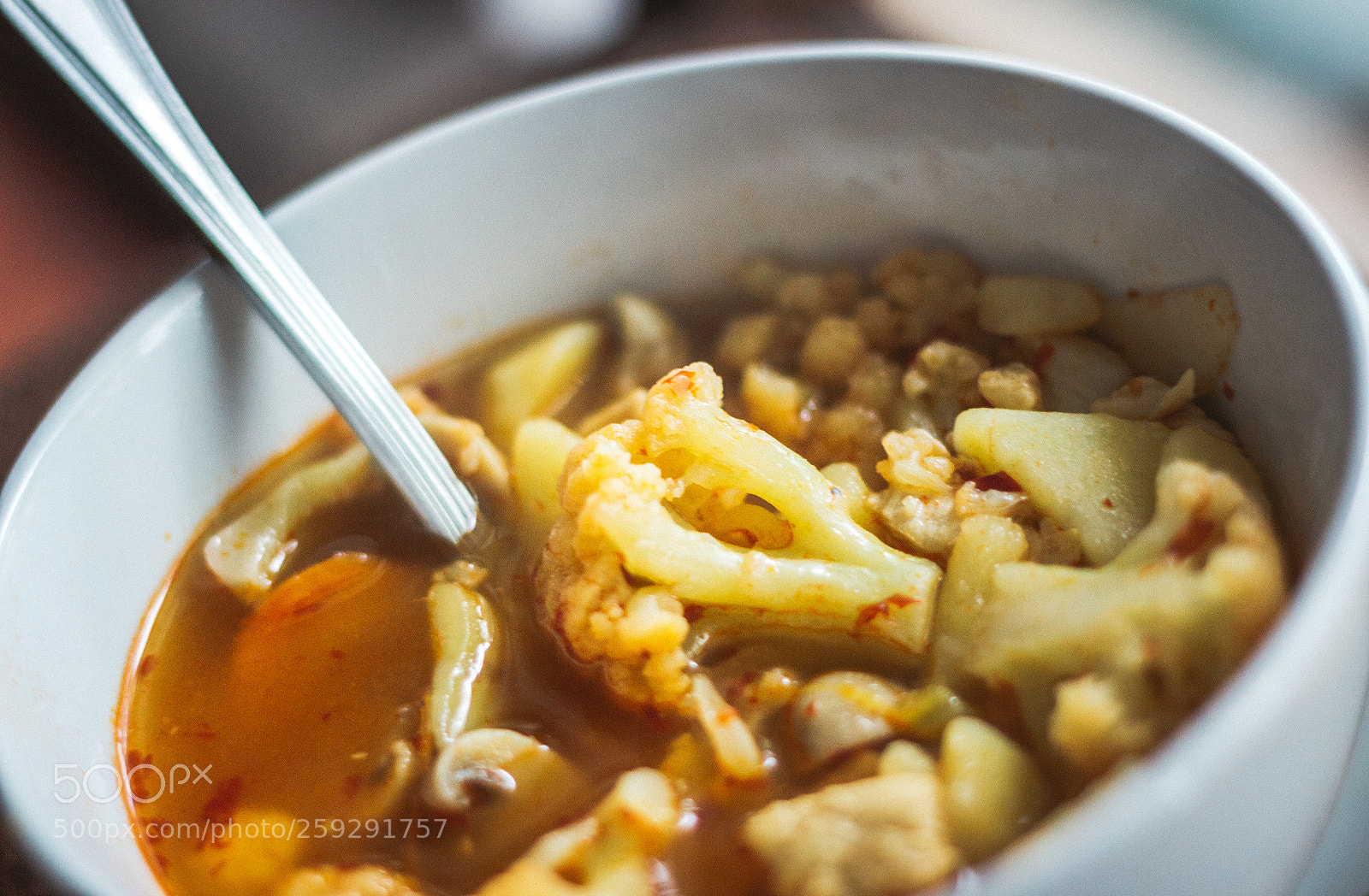 Canon EOS 600D (Rebel EOS T3i / EOS Kiss X5) sample photo. Spicy chicken and vegetable photography
