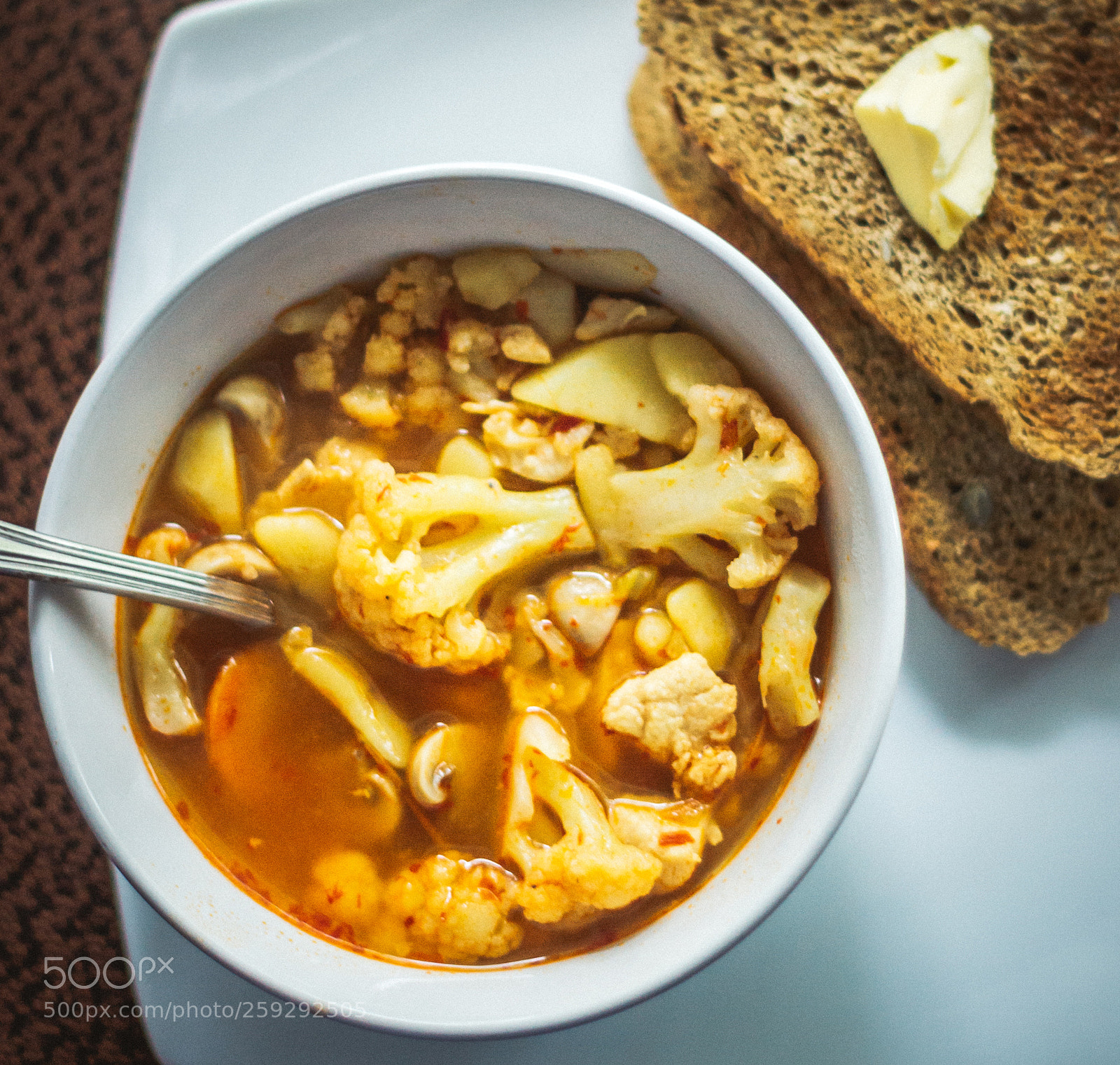 Canon EOS 600D (Rebel EOS T3i / EOS Kiss X5) sample photo. Spicy chicken and vegetable photography