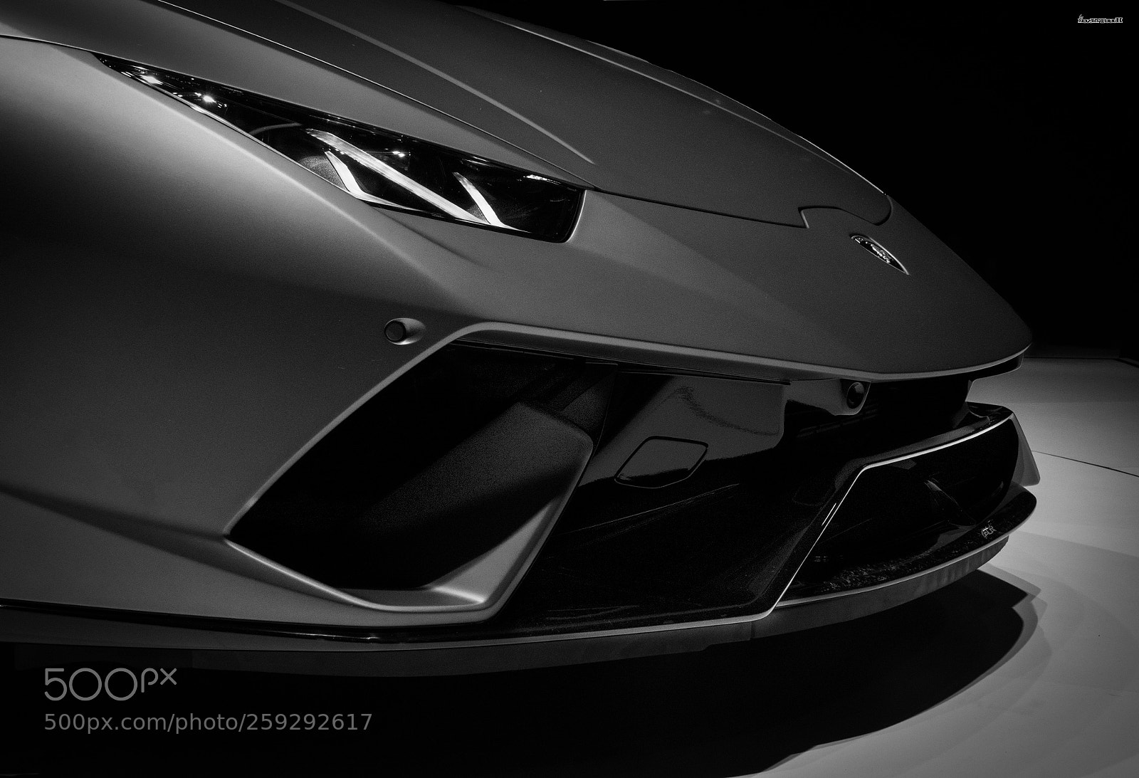 Olympus OM-D E-M5 II sample photo. Lamborghini.... photography
