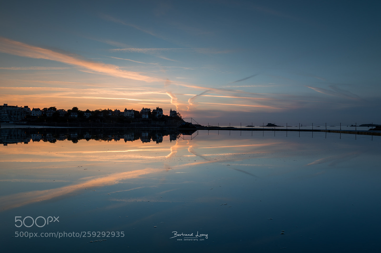 Canon EOS 5D Mark IV sample photo. Reflection dinard photography