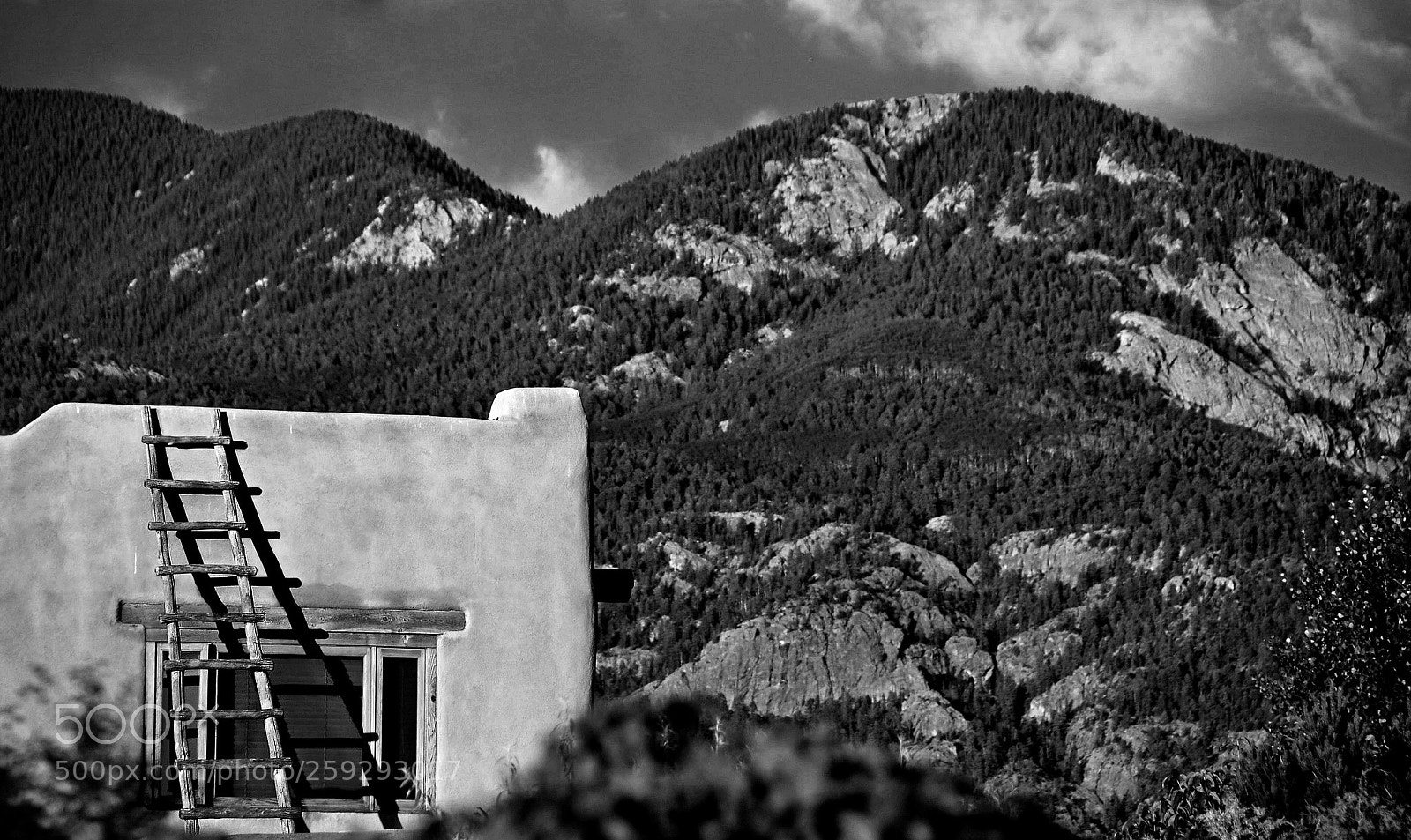 Nikon D80 sample photo. Rimroad adobeladder z photography