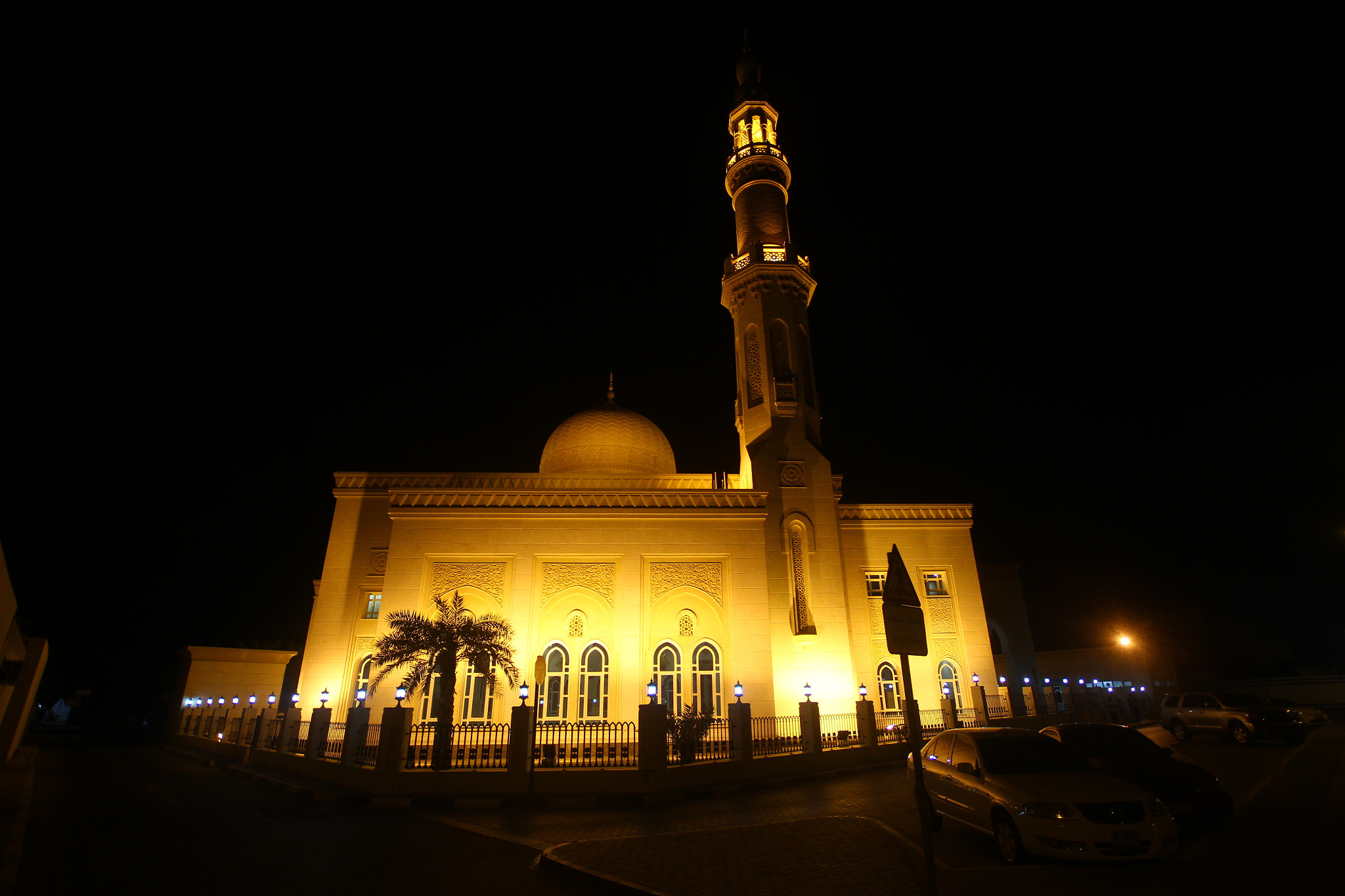 Canon EOS 7D sample photo. Mosque in dubai photography
