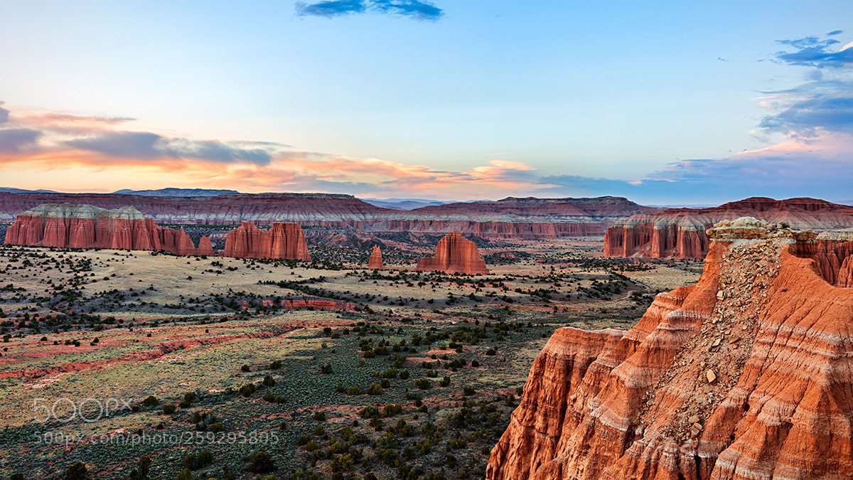 Canon EOS 5DS R sample photo. Sunset at cathedral valley photography