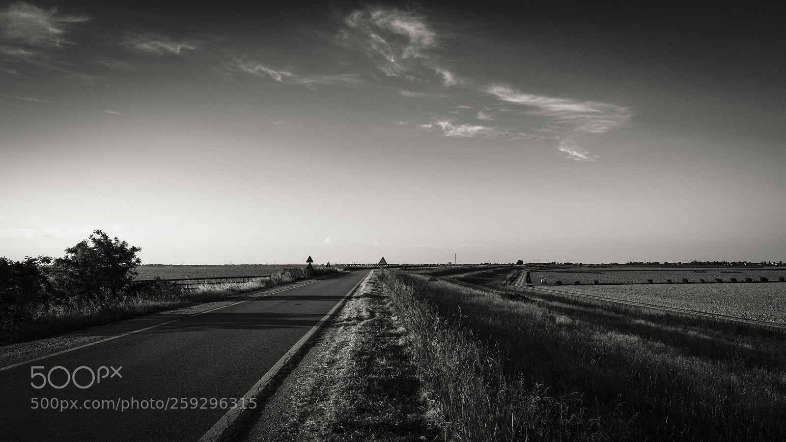 Fujifilm X-T2 sample photo. Empty roads photography