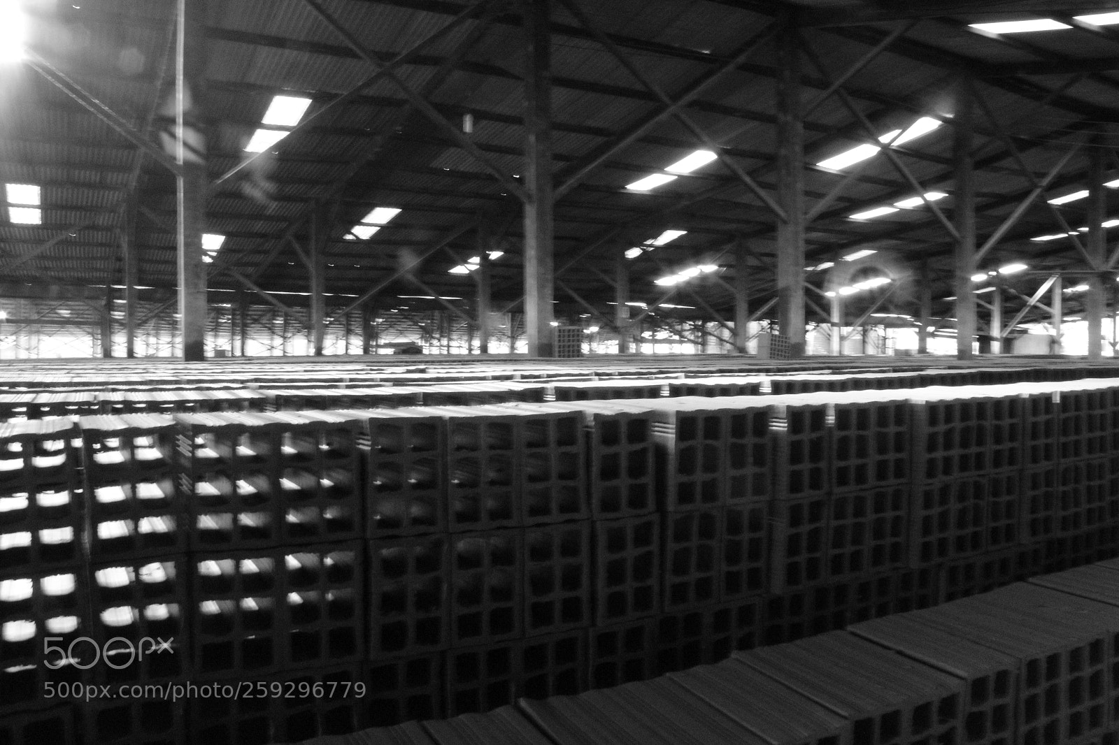 Canon EOS 1300D (EOS Rebel T6 / EOS Kiss X80) sample photo. Bricks store... photography