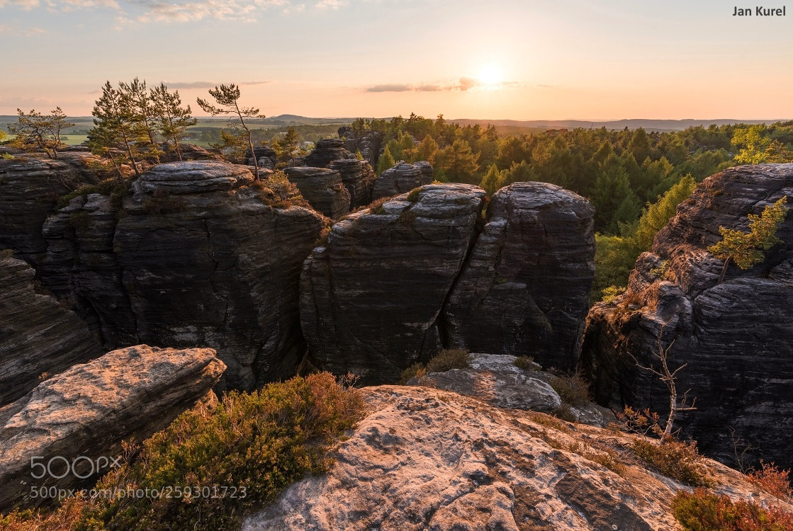 Nikon D750 sample photo. Sandstones at sunset photography
