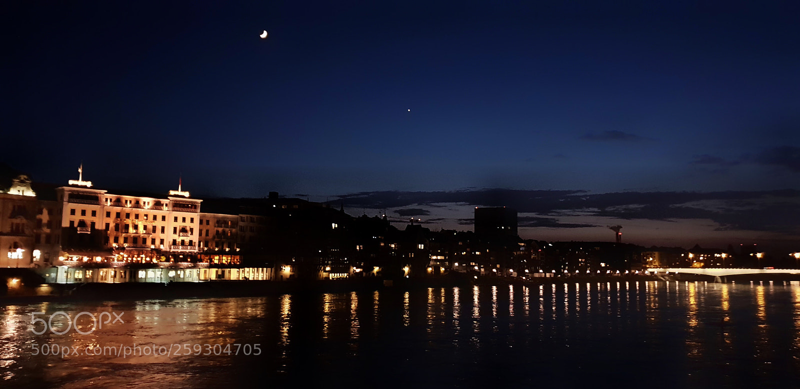 Samsung Galaxy S9+ sample photo. Notte photography
