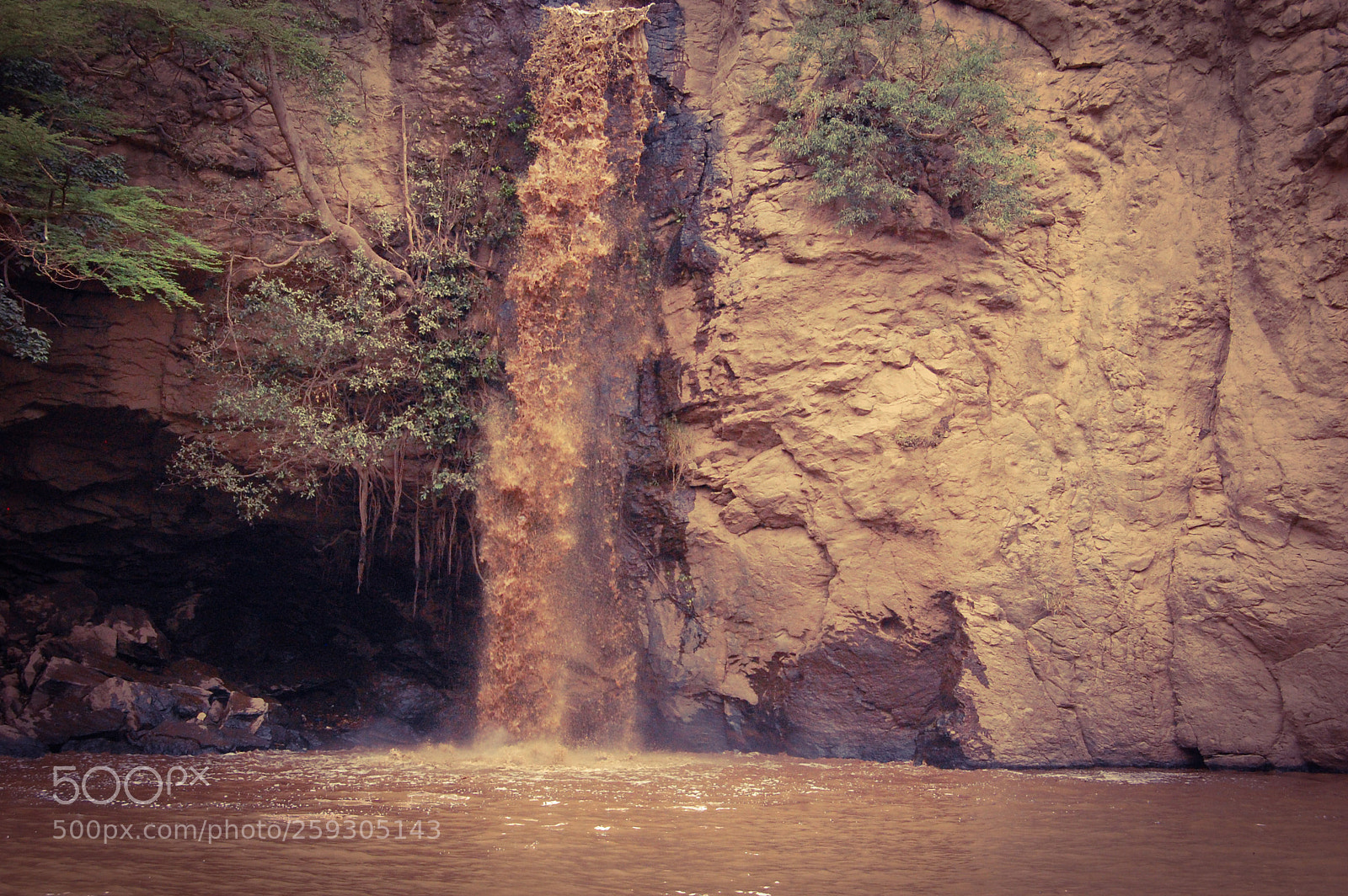 Nikon D40 sample photo. Brown waterfall photography