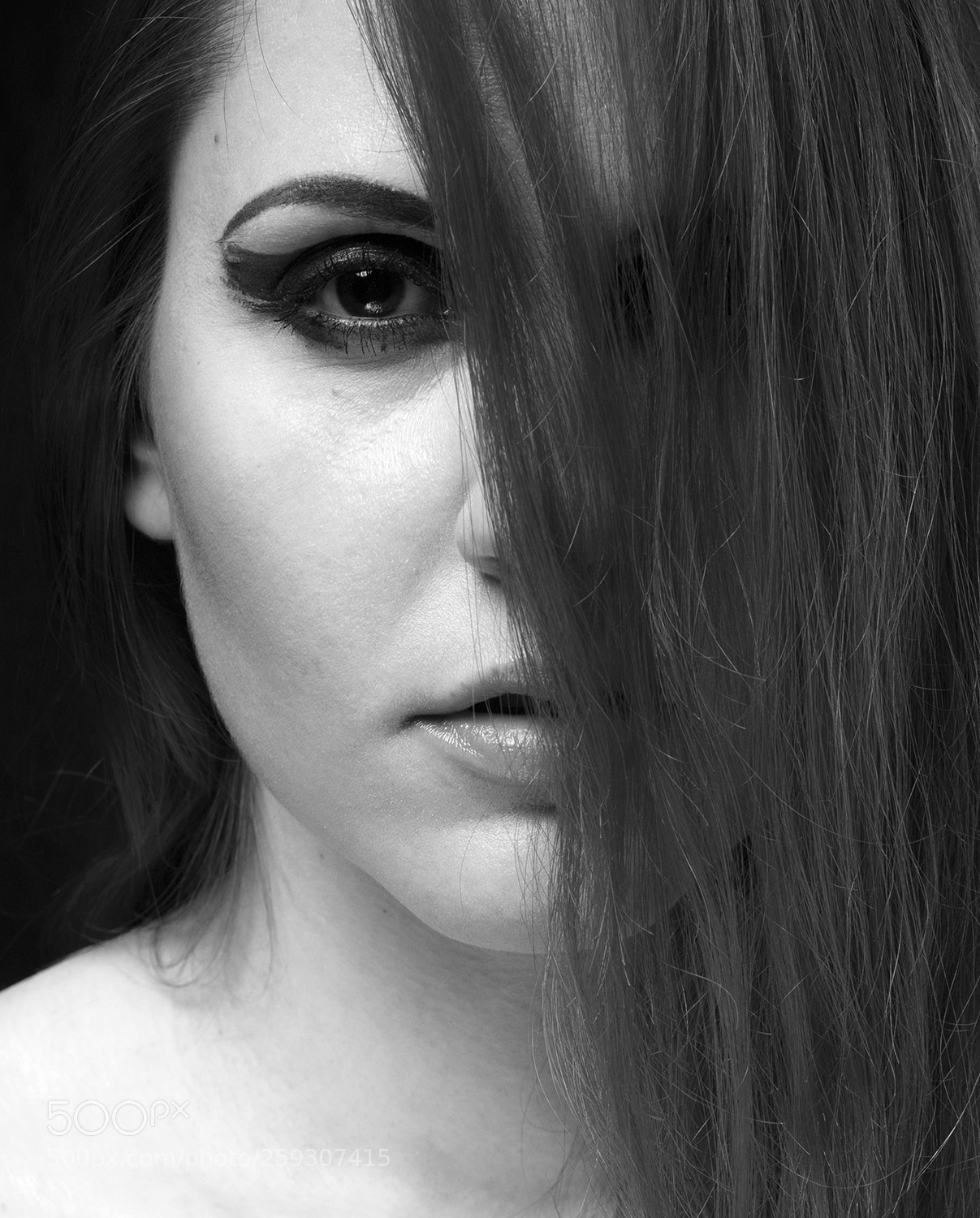 Canon EOS 100D (EOS Rebel SL1 / EOS Kiss X7) sample photo. Hairs on her face photography