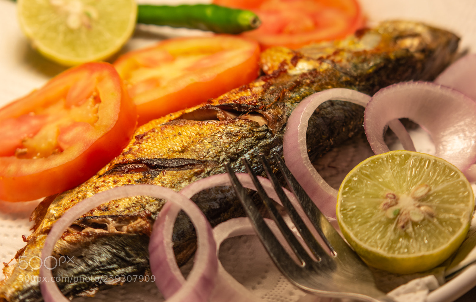 Canon EOS 600D (Rebel EOS T3i / EOS Kiss X5) sample photo. Fish fry photography