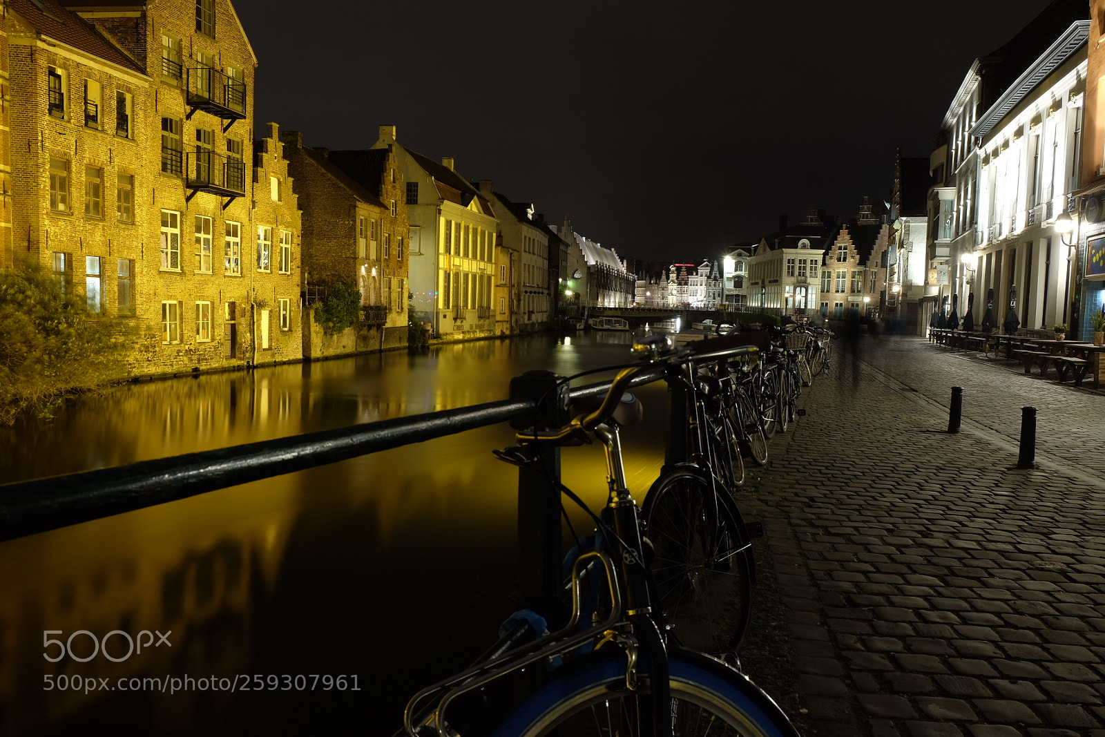 Fujifilm X-T10 sample photo. Walking around in ghent photography