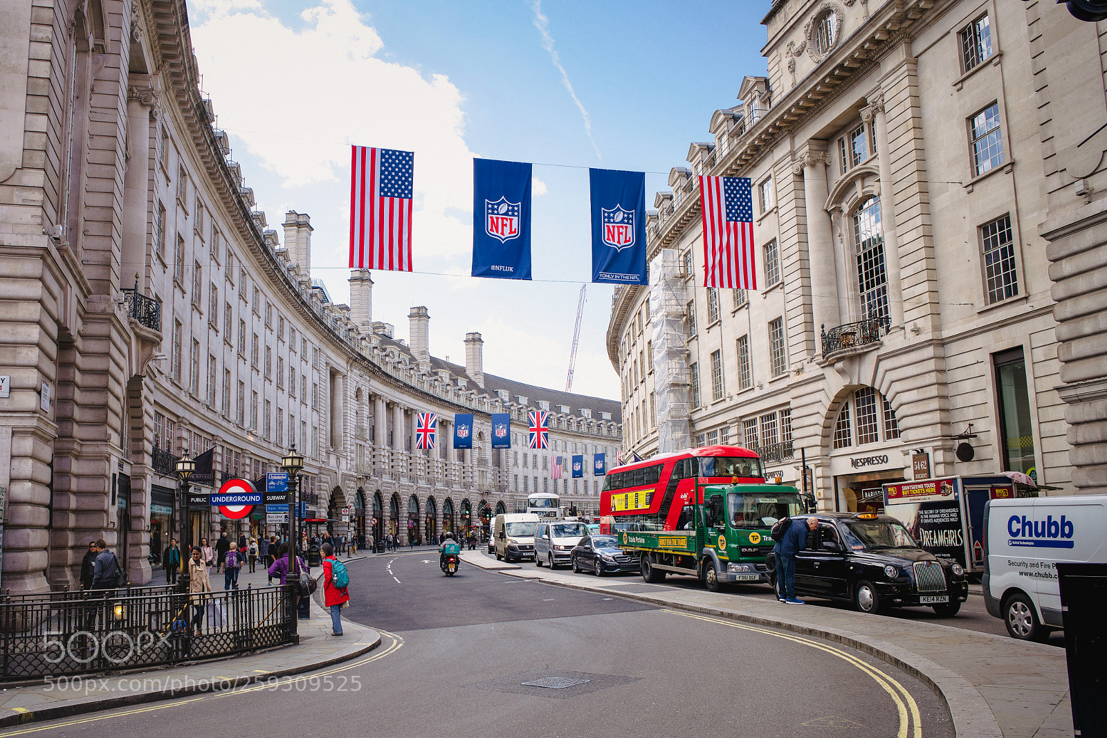 Sony a7R II sample photo. London streets photography