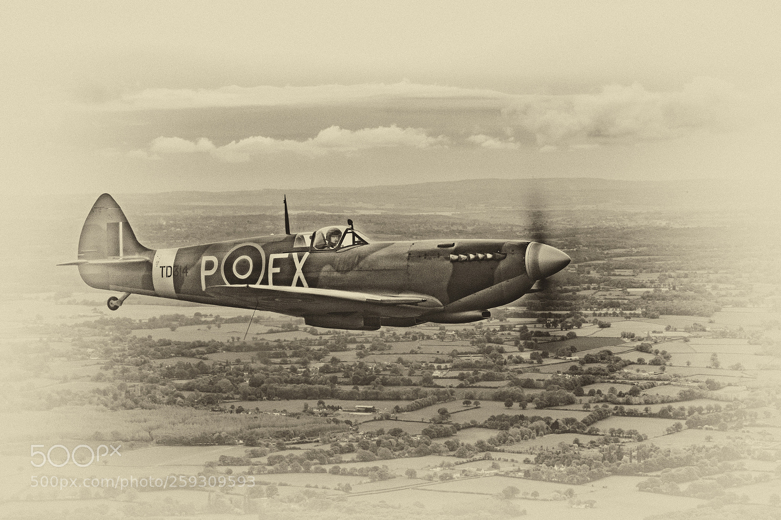 Nikon D5 sample photo. Air-to-air workshop photography