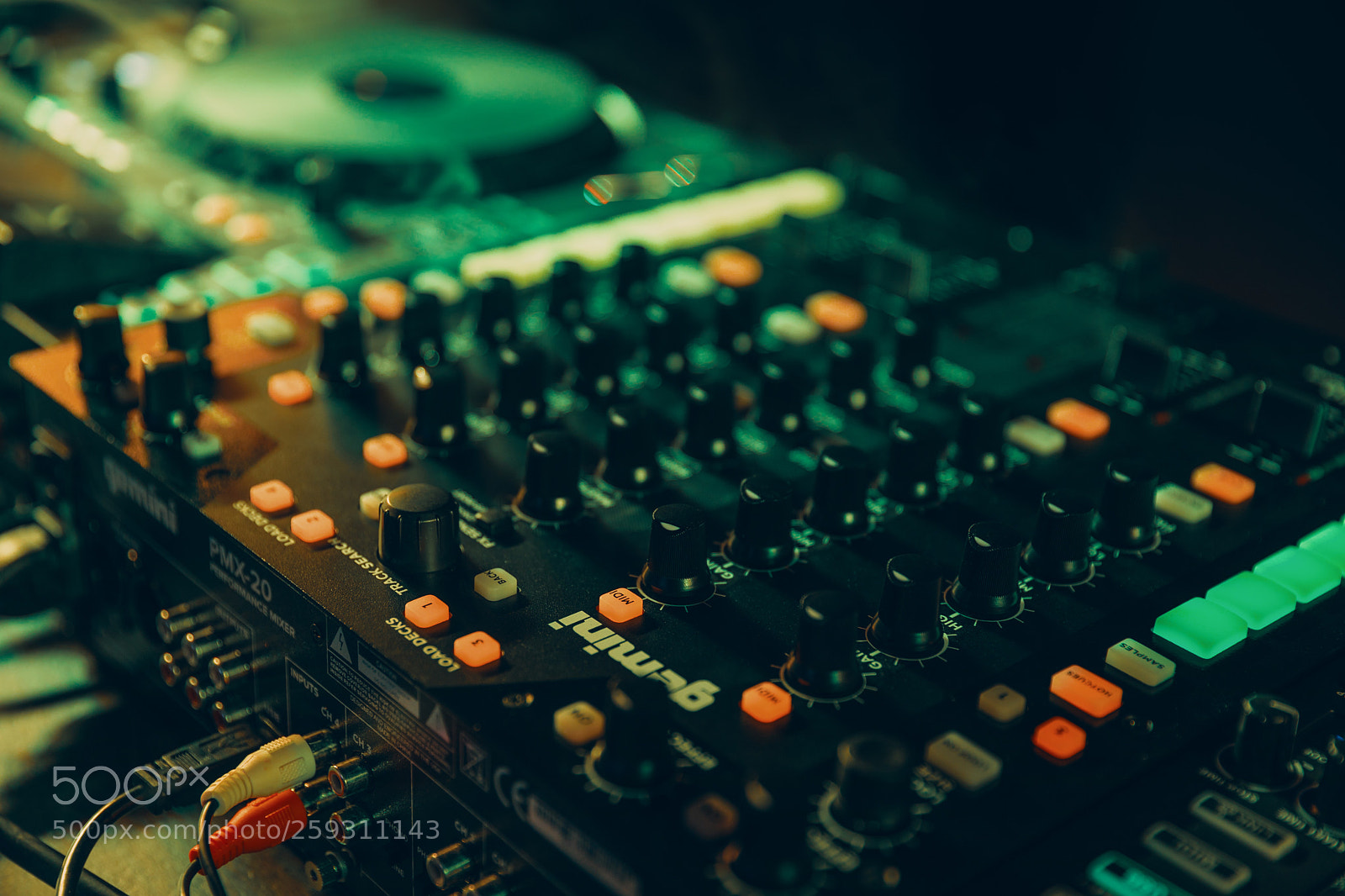 Canon EOS 5D Mark IV sample photo. Dj mixer photography