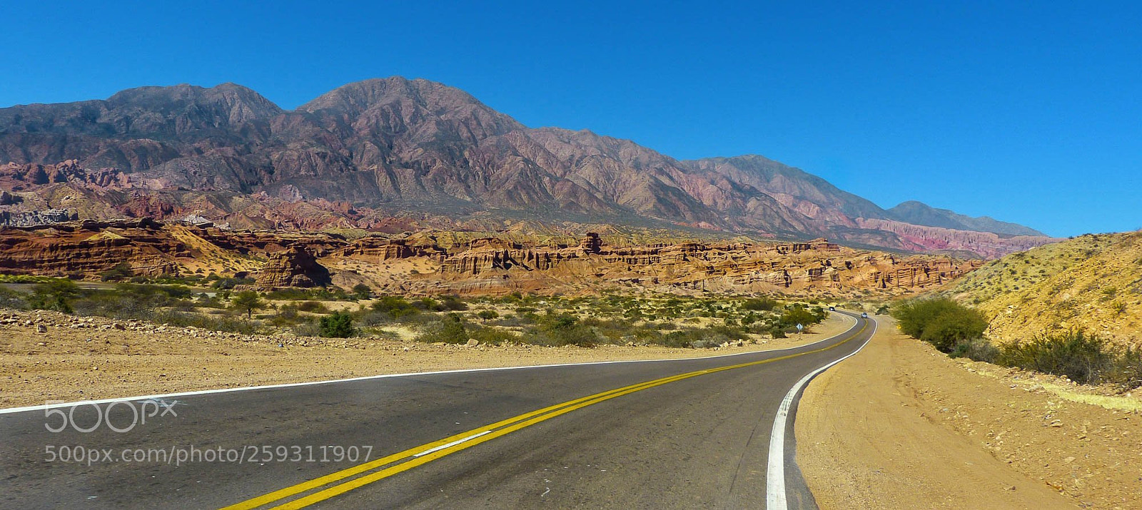 Panasonic Lumix DMC-FZ150 sample photo. On the road again! photography
