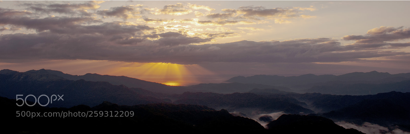 Sony Alpha DSLR-A350 sample photo. 五分山 photography