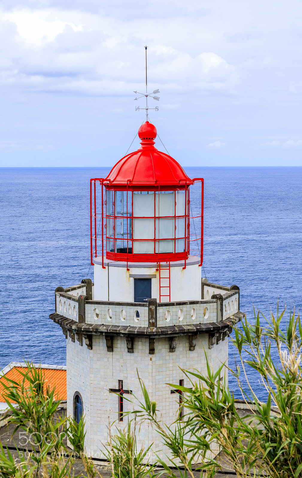 Canon EOS 5D Mark IV sample photo. A ores-s o miguel-nordeste-farol photography
