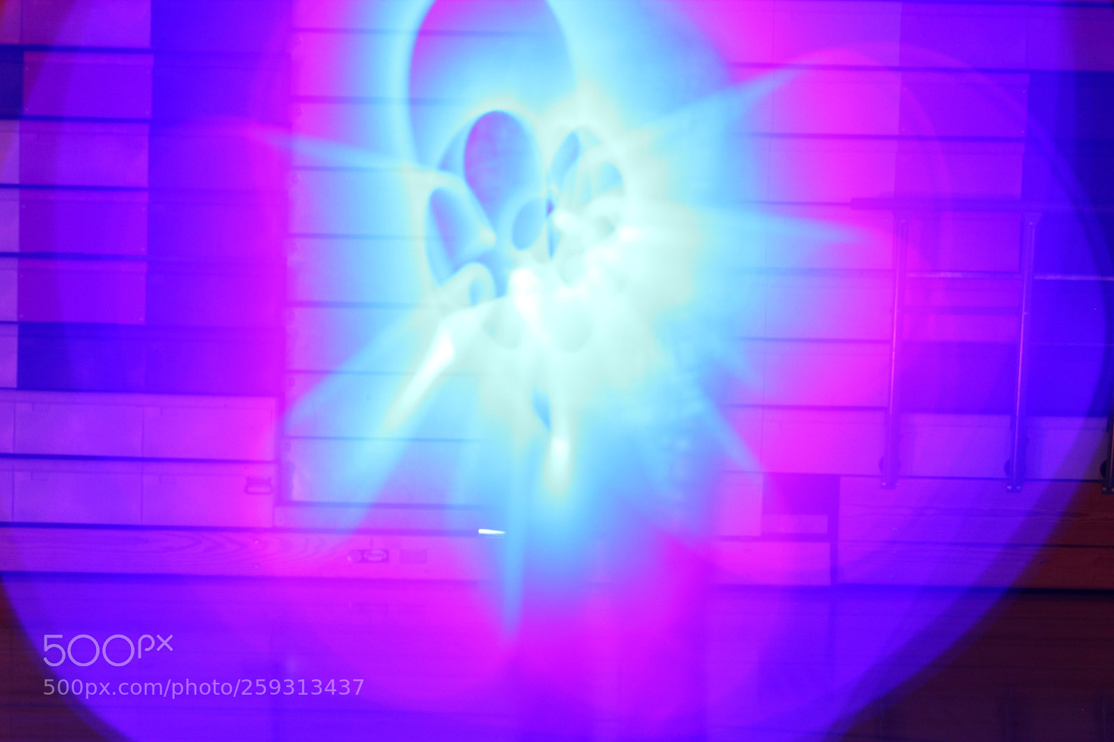 Canon EOS 1300D (EOS Rebel T6 / EOS Kiss X80) sample photo. Light painting photography