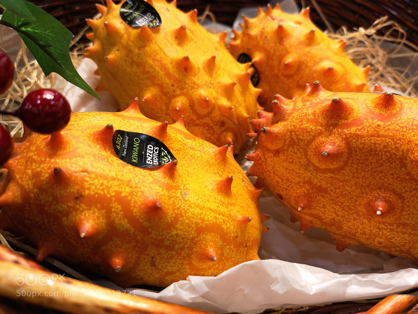 HUAWEI CLT-L29 sample photo. Spiky kiwi photography