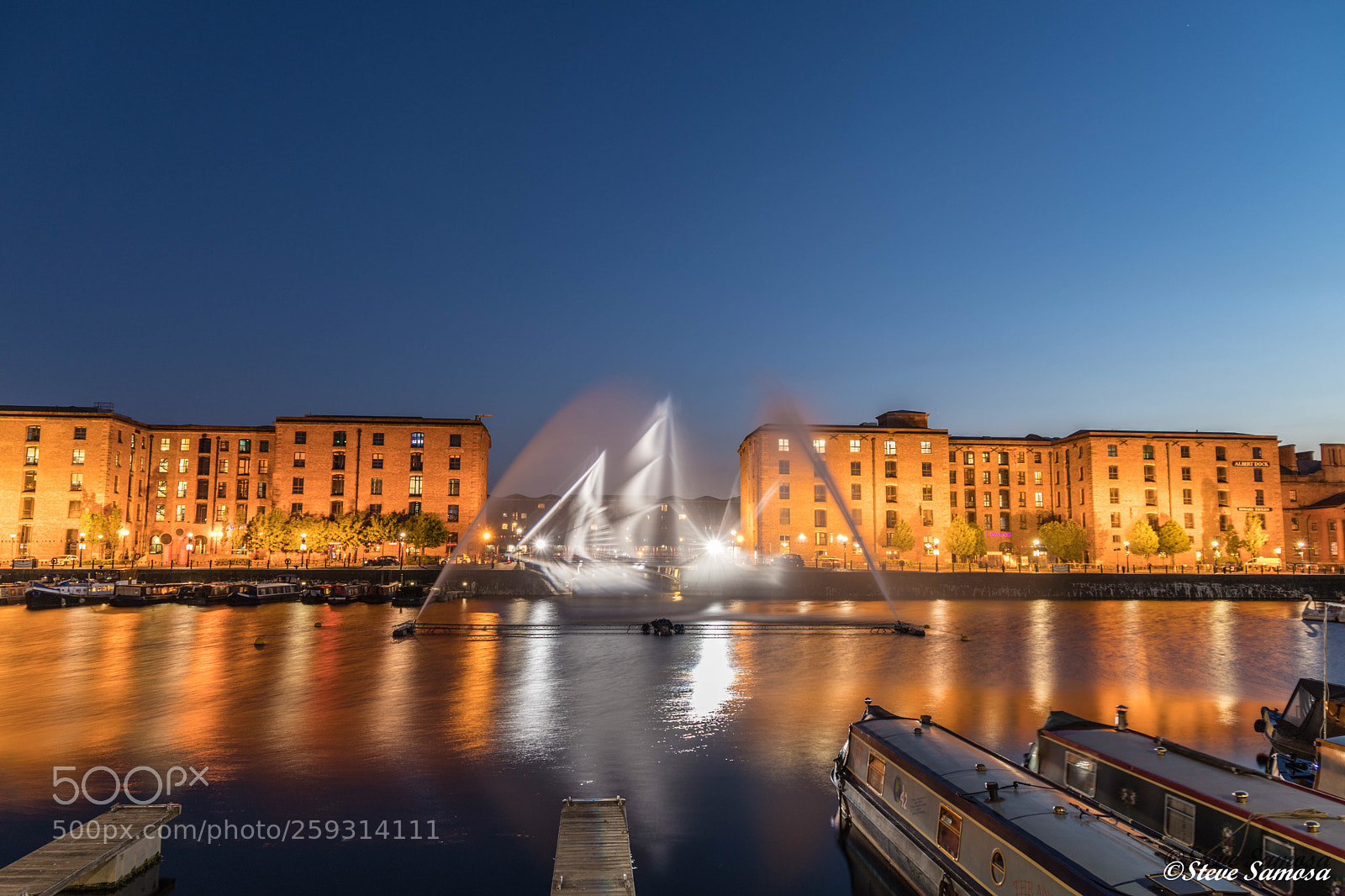 Canon EOS 6D Mark II sample photo. Ghost ship salthouse dock photography