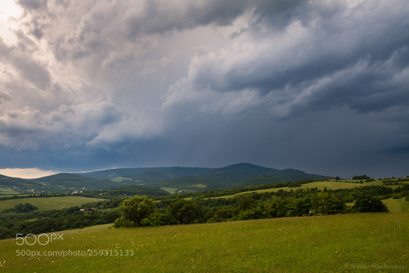 Canon EOS 7D sample photo. Coming storm photography
