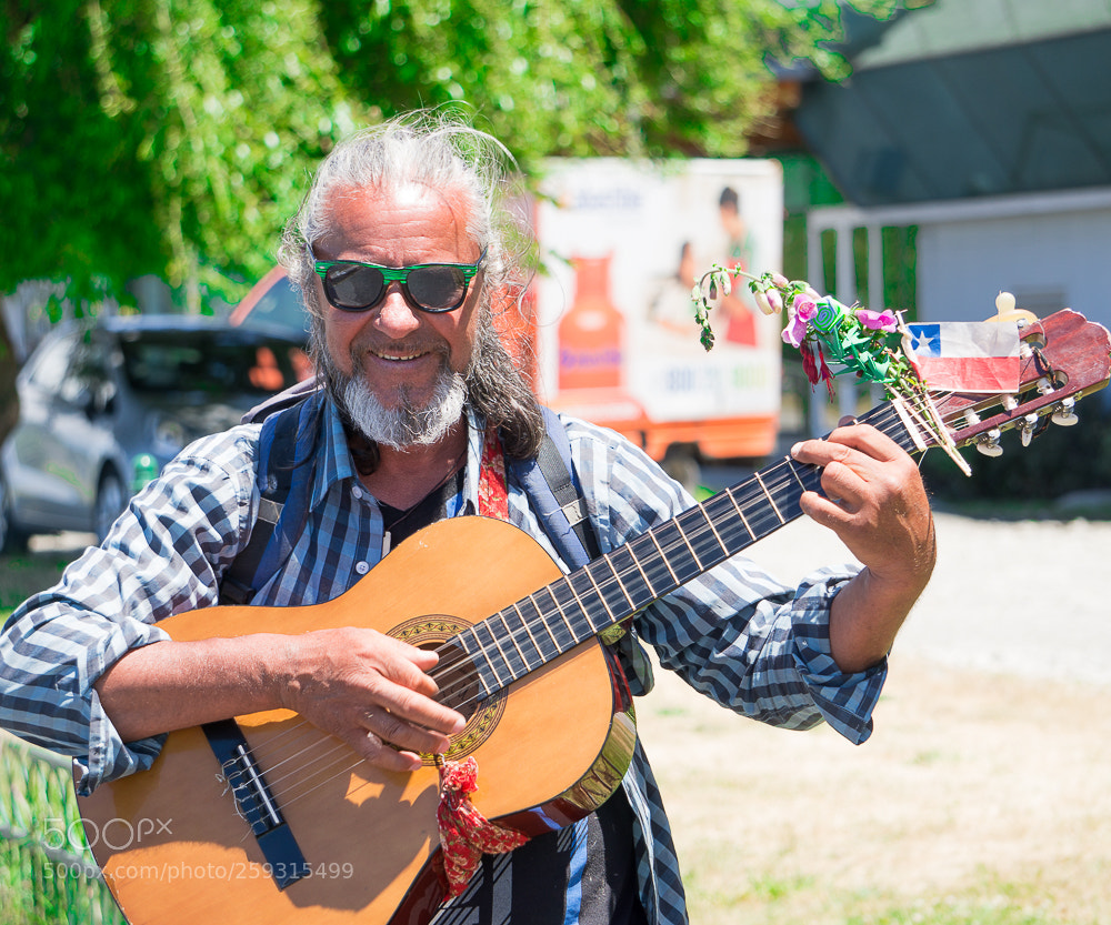 Sony a6000 sample photo. Guitare hero photography