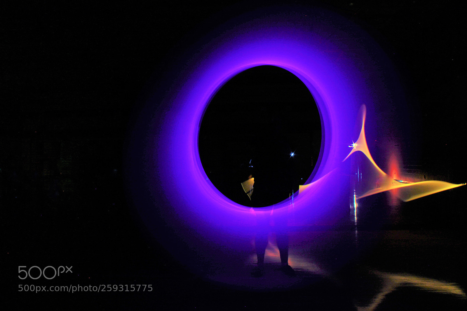 Canon EOS 1200D (EOS Rebel T5 / EOS Kiss X70 / EOS Hi) sample photo. Ring of purple light photography