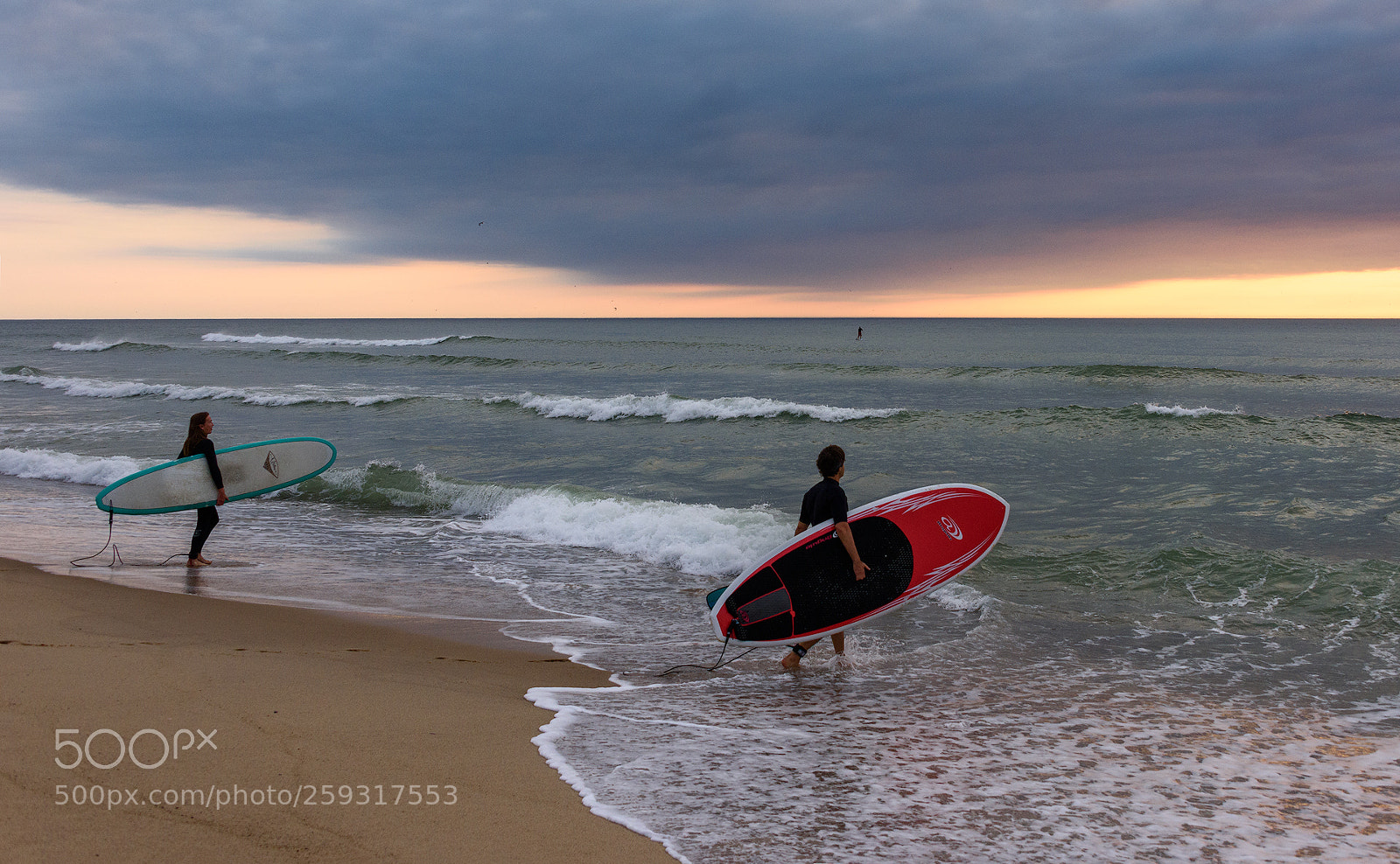 Nikon D810 sample photo. Sunrise surfers photography