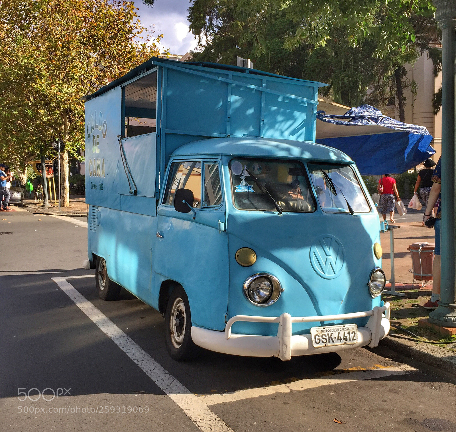 Apple iPhone 6 sample photo. Kombi photography
