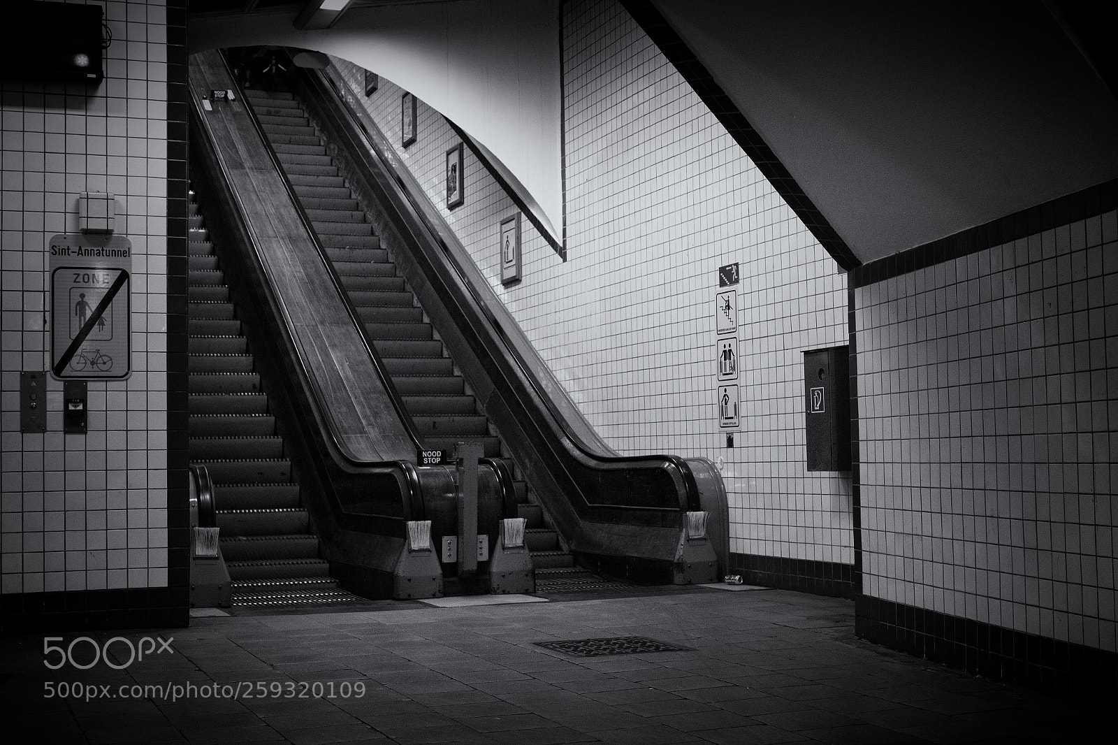 Canon EOS 70D sample photo. Sint-annatunnel photography